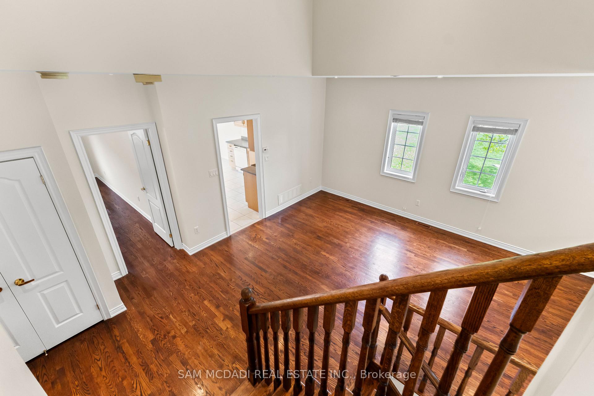 38 Maple Beach Crescent