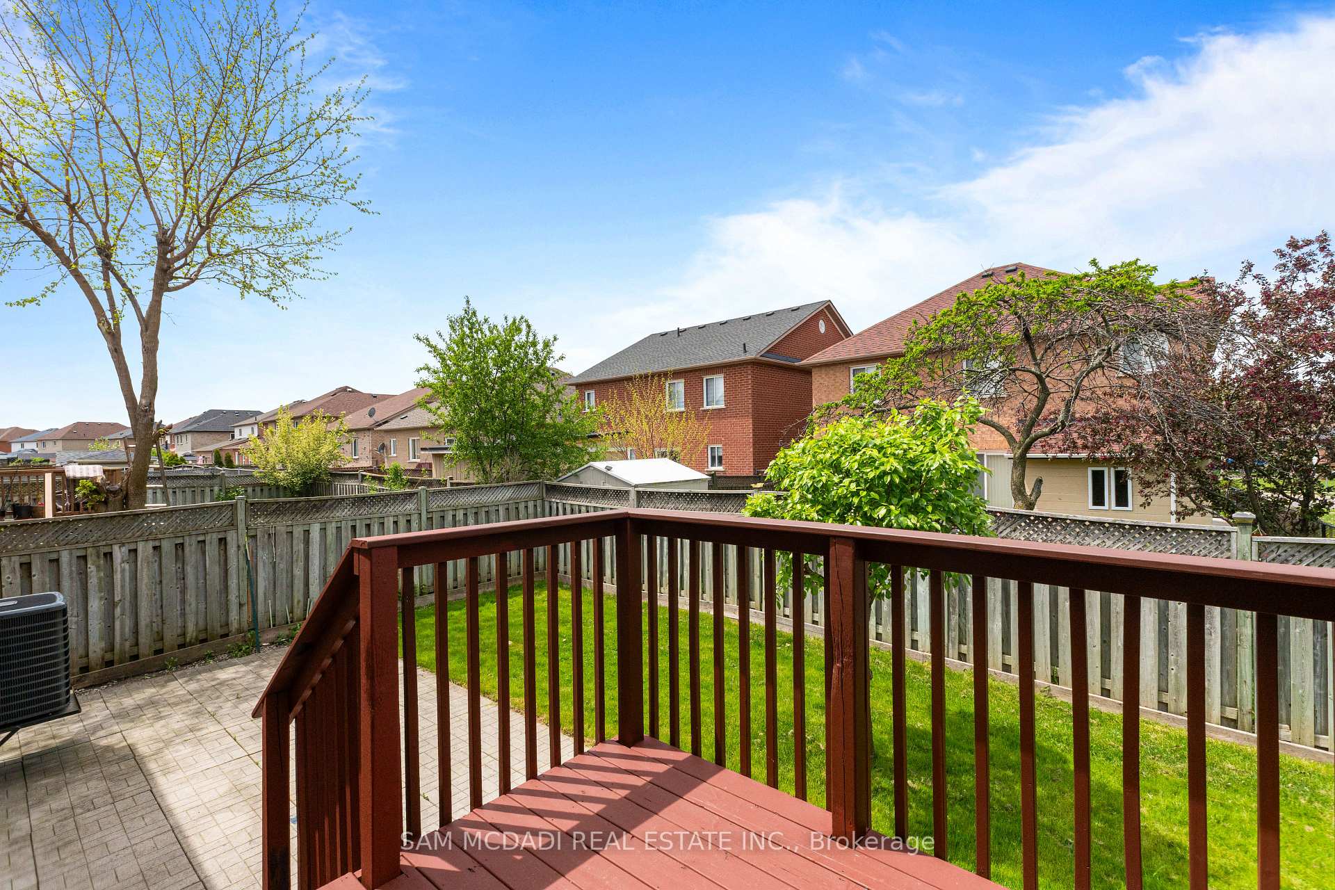 38 Maple Beach Crescent