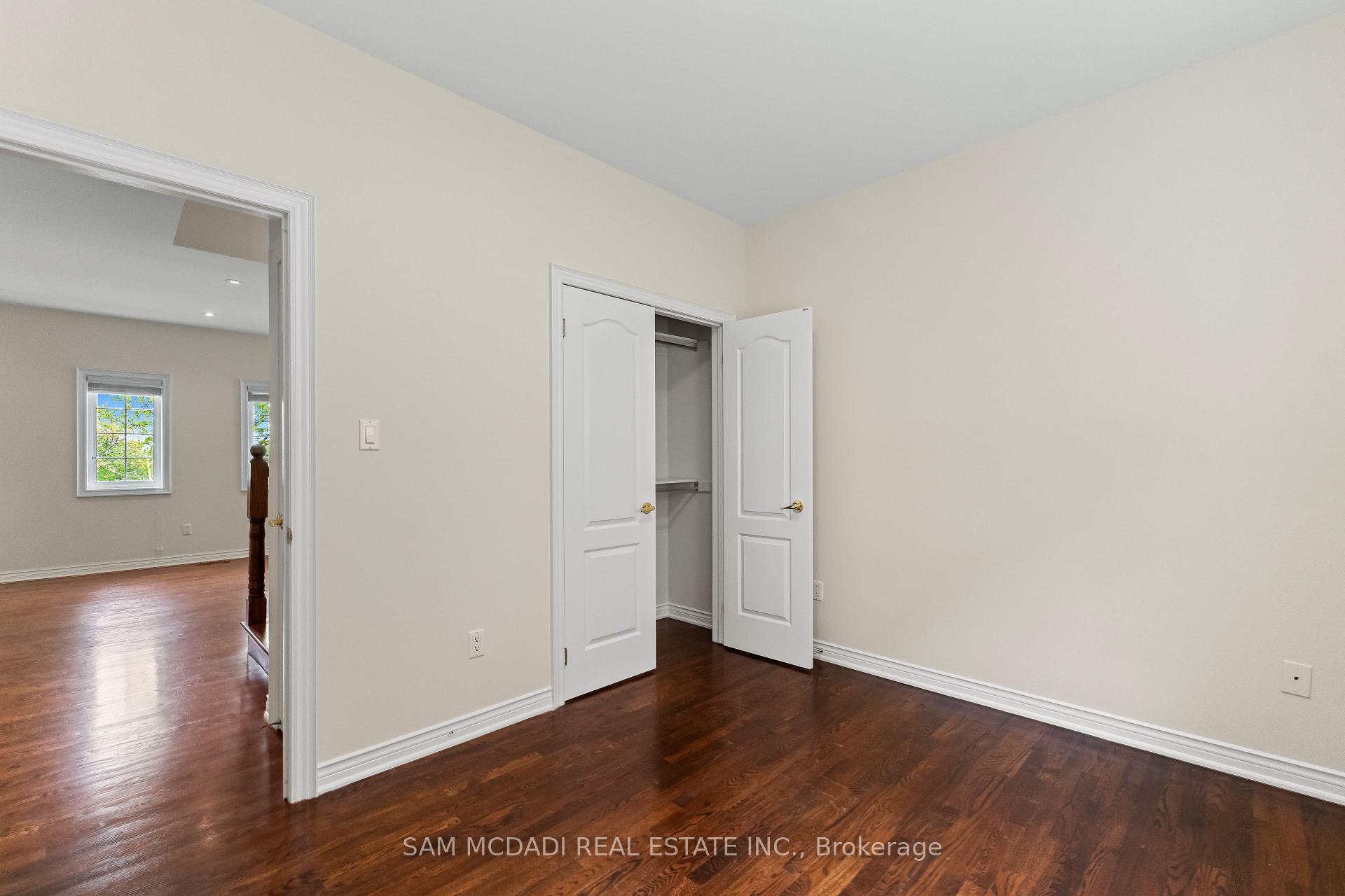 38 Maple Beach Crescent