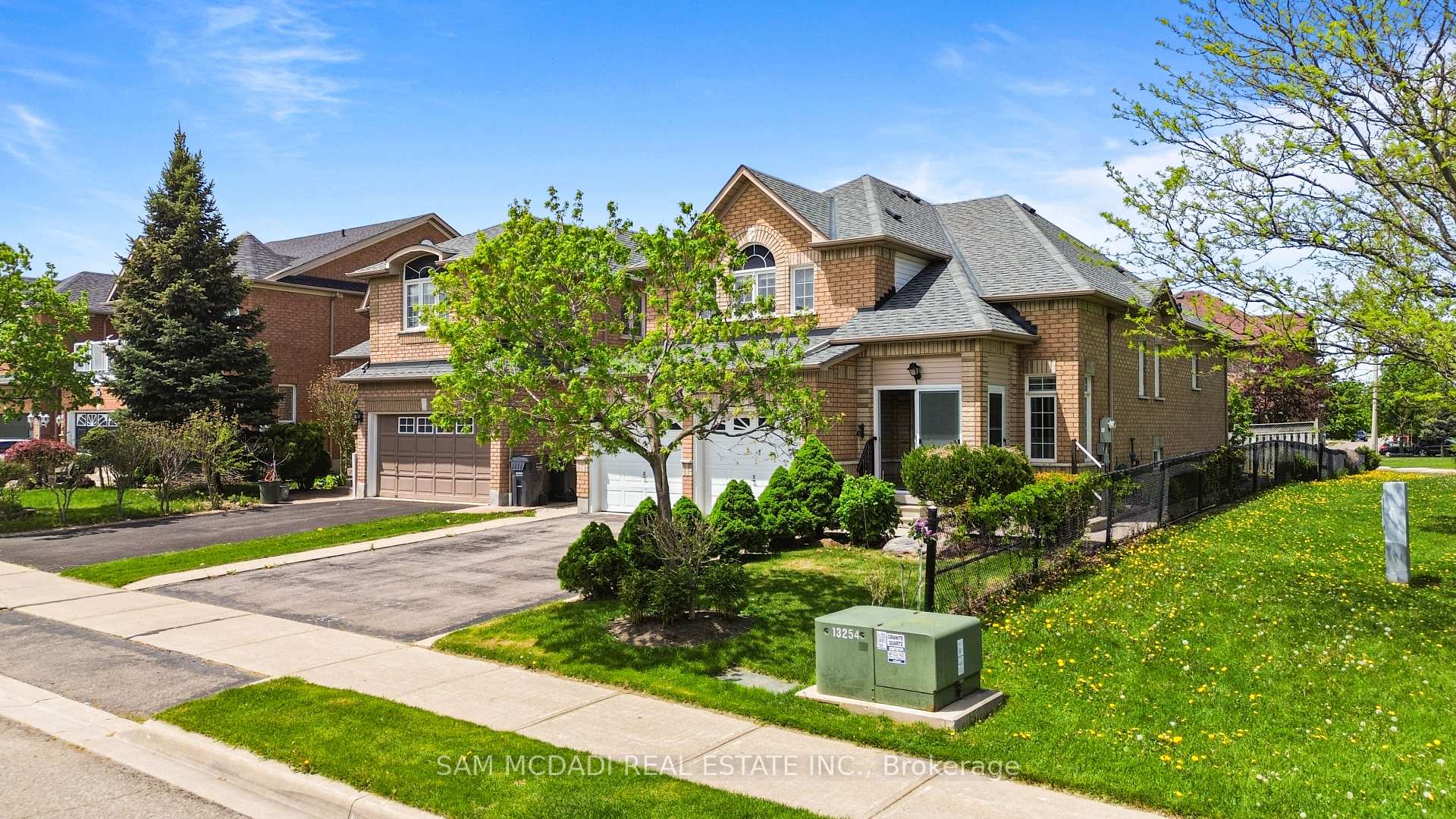 38 Maple Beach Crescent