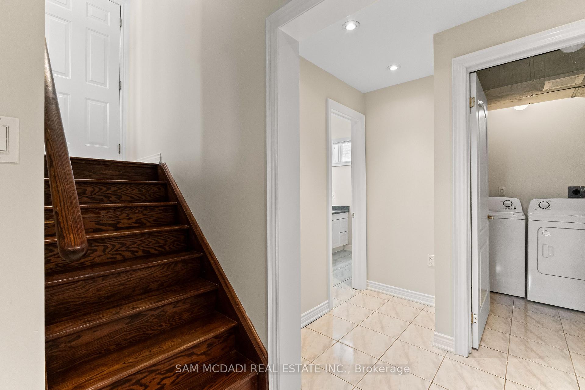 38 Maple Beach Crescent