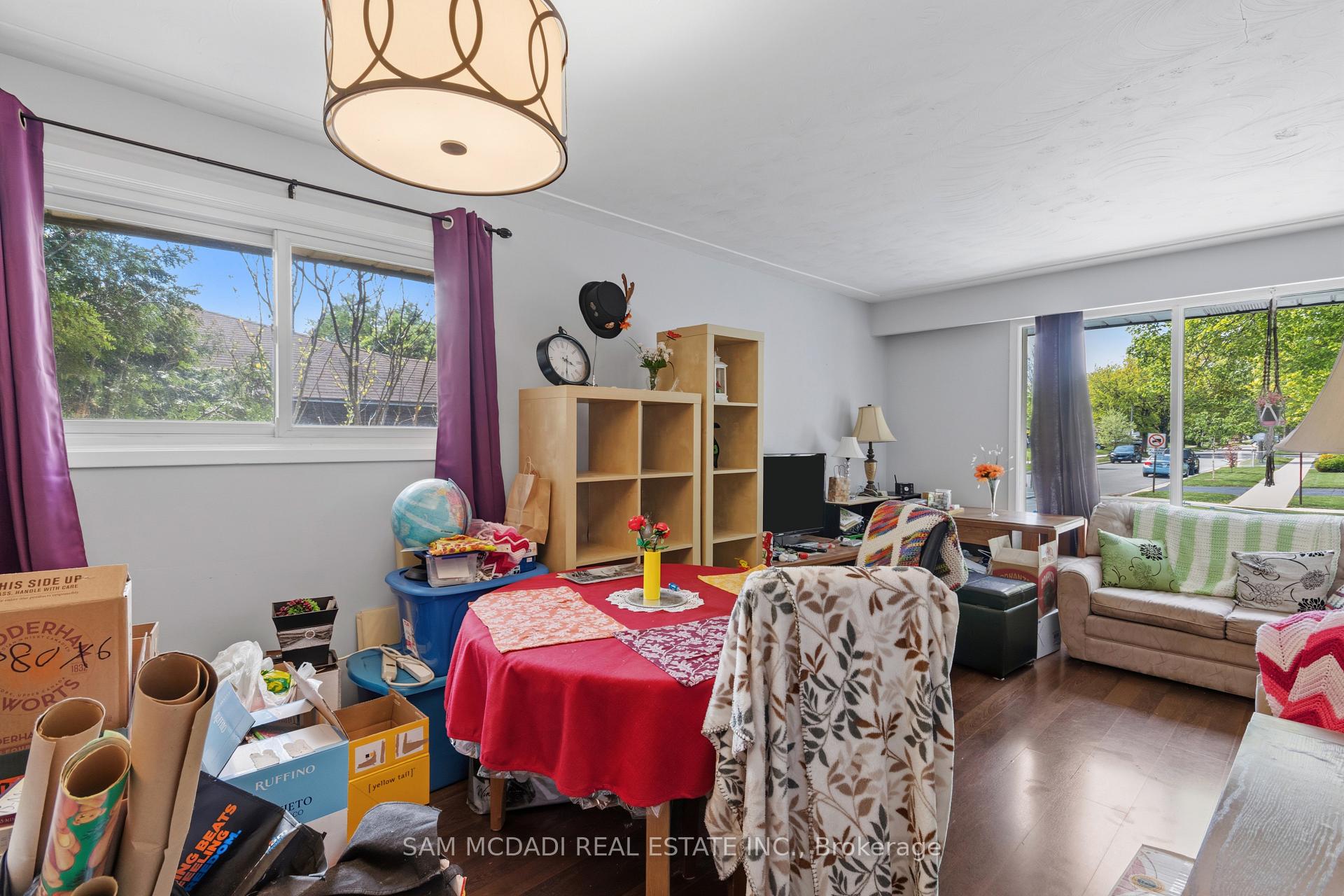 3456 Rexway Drive Upper