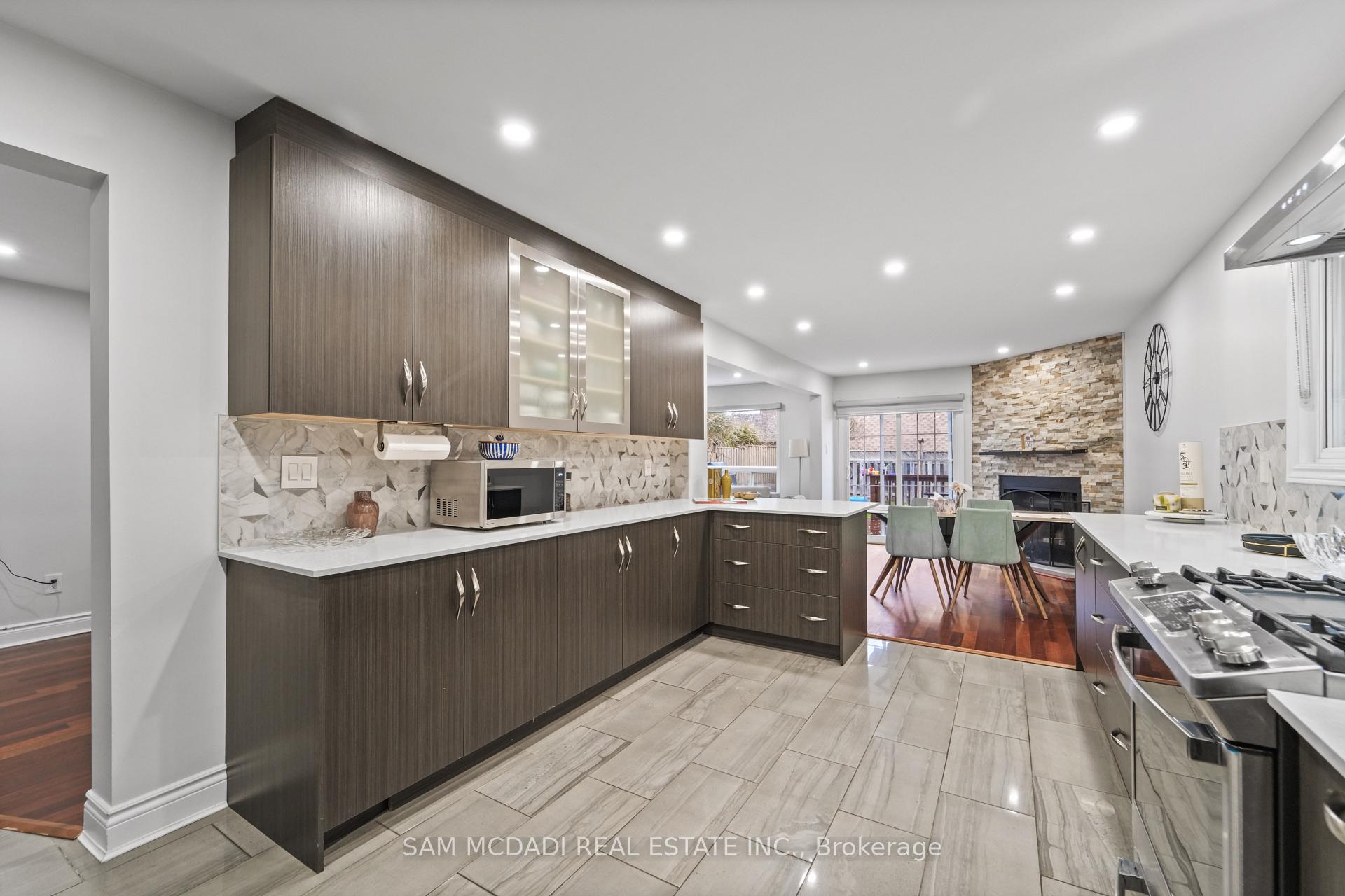 2988 Gulfstream Way