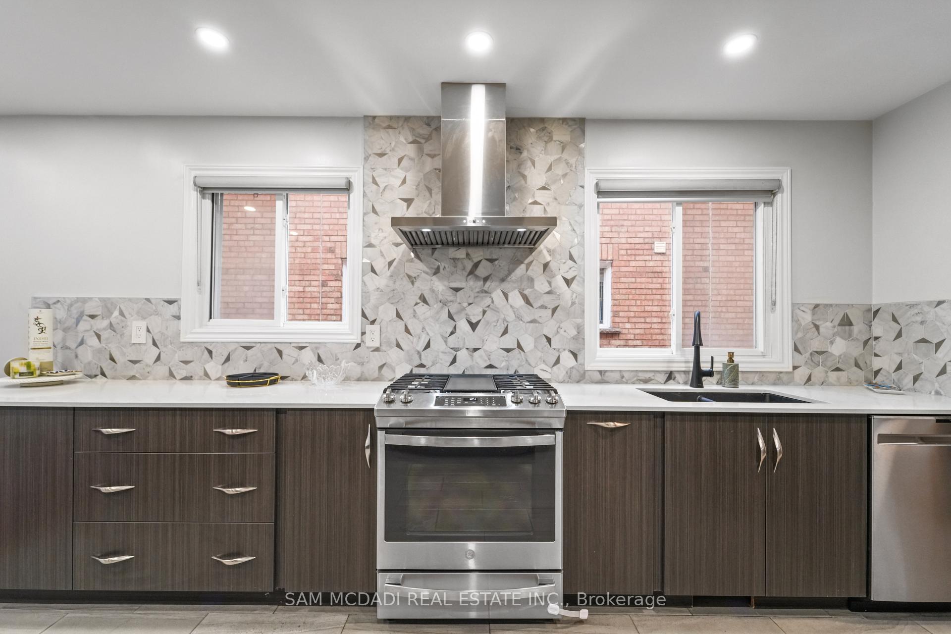 2988 Gulfstream Way