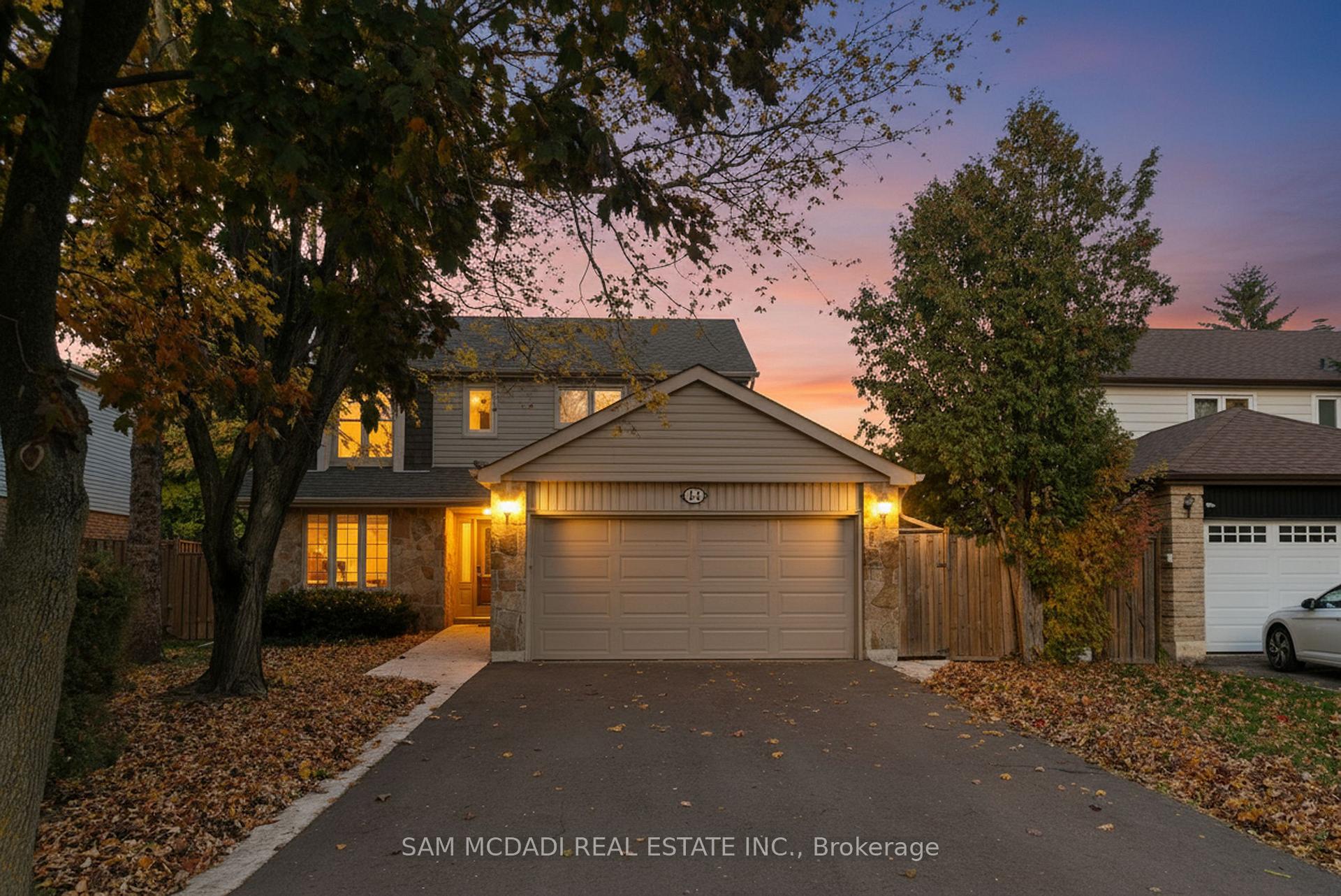 44 Madrid Crescent