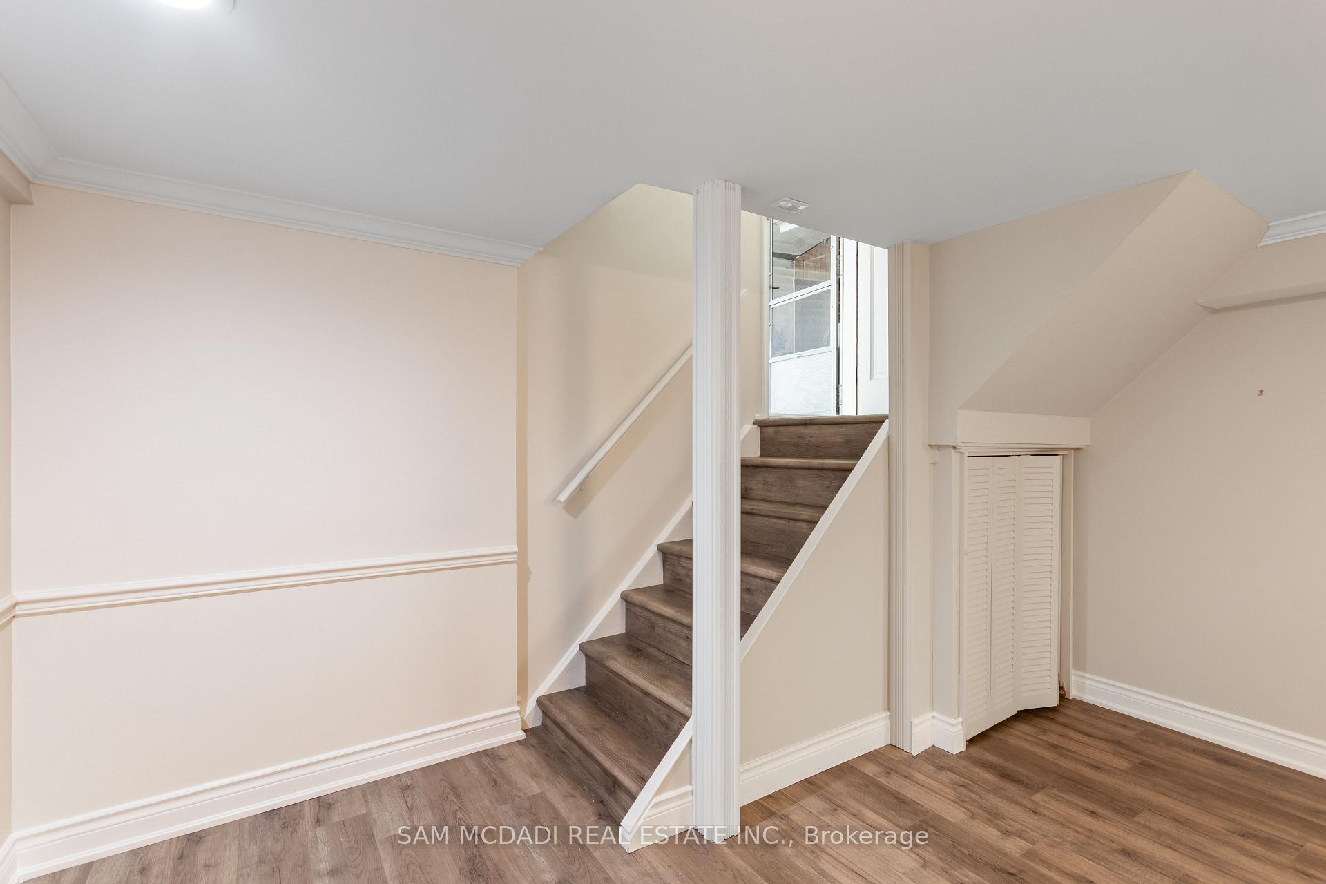 1250 Dunbar Road