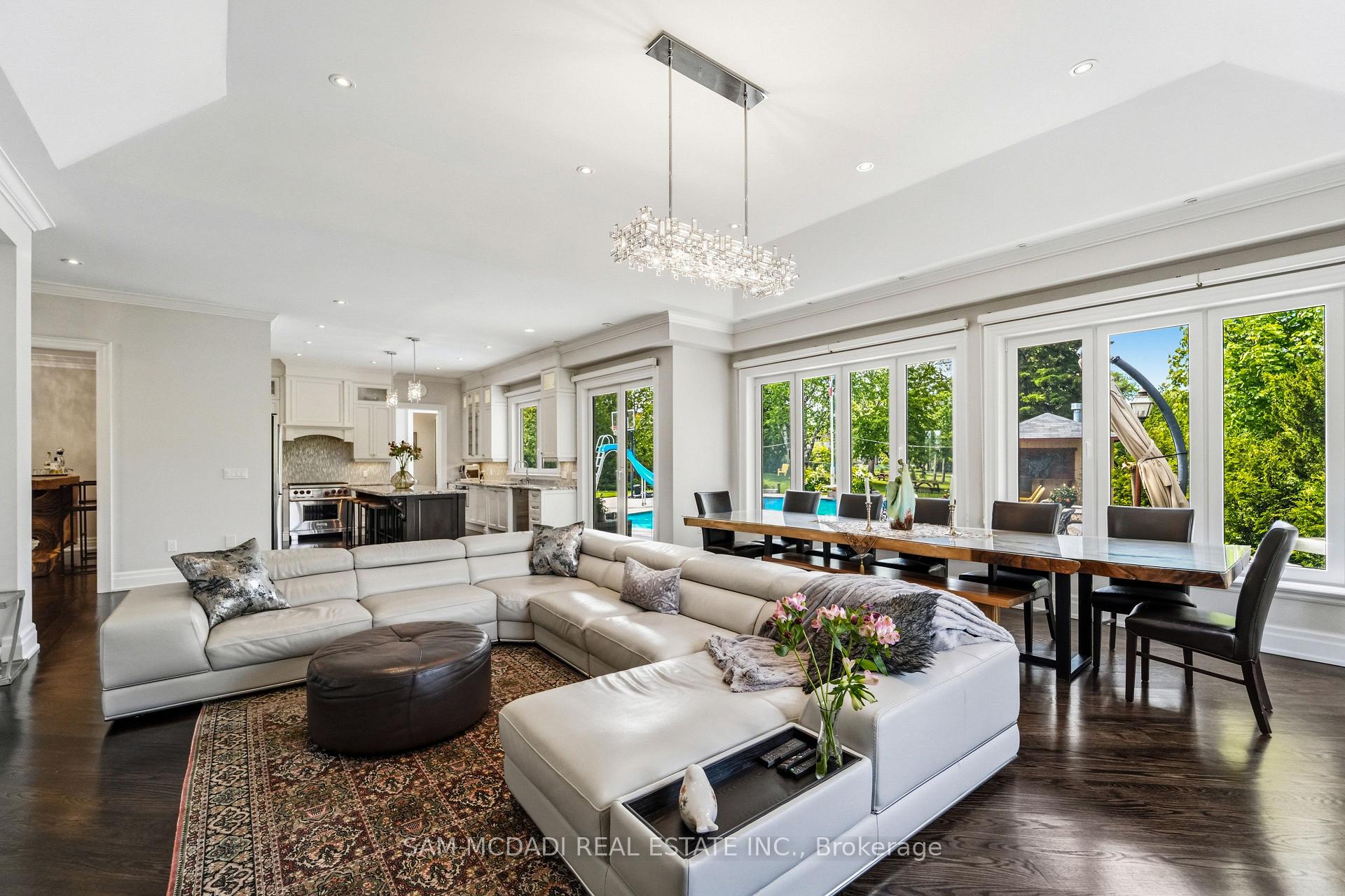 2411 Thorn Lodge Drive