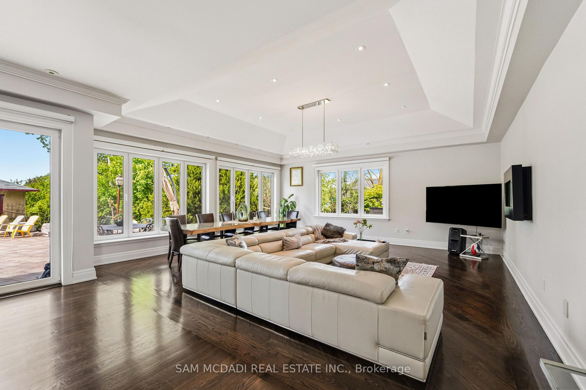 2411 Thorn Lodge Drive