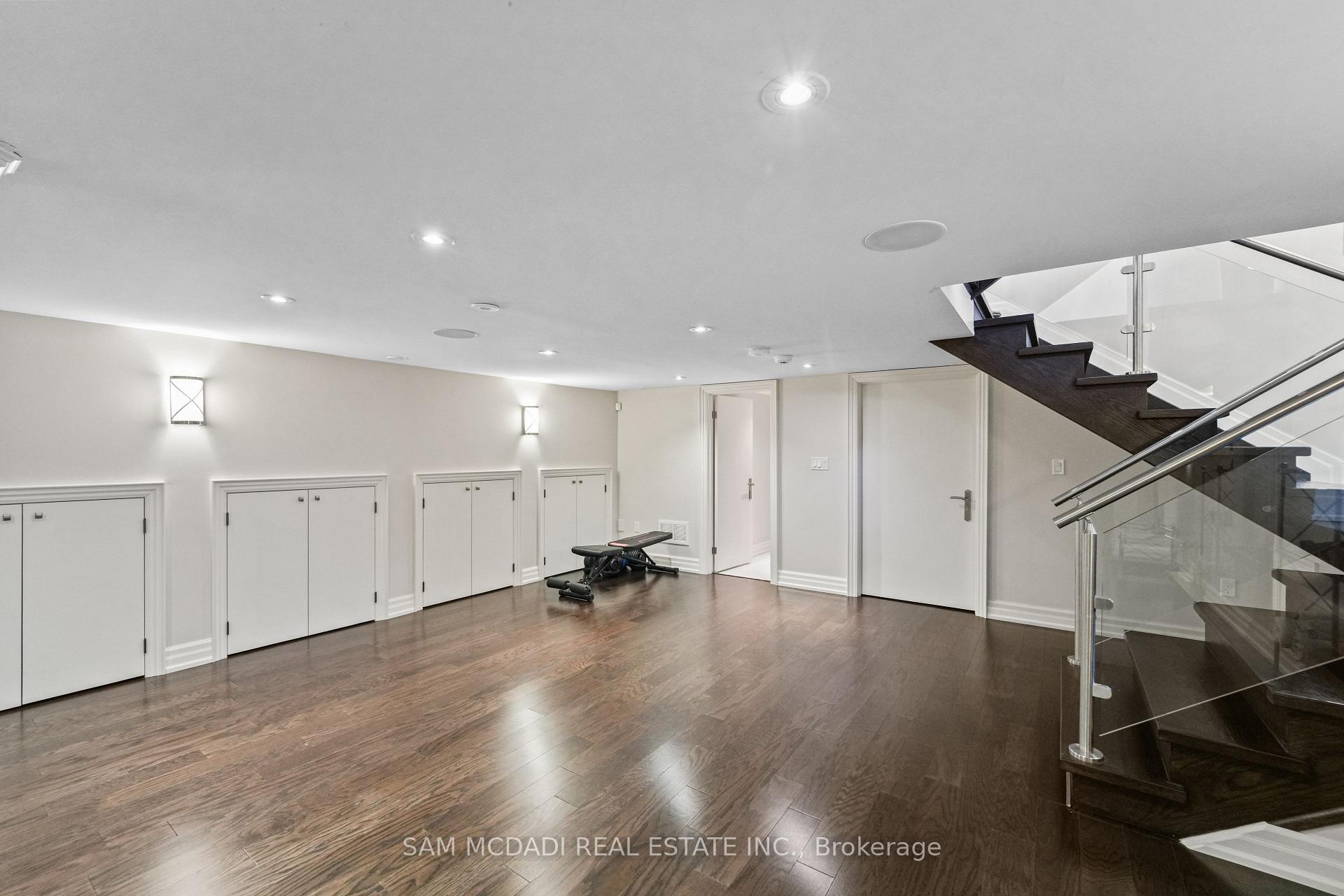 2411 Thorn Lodge Drive