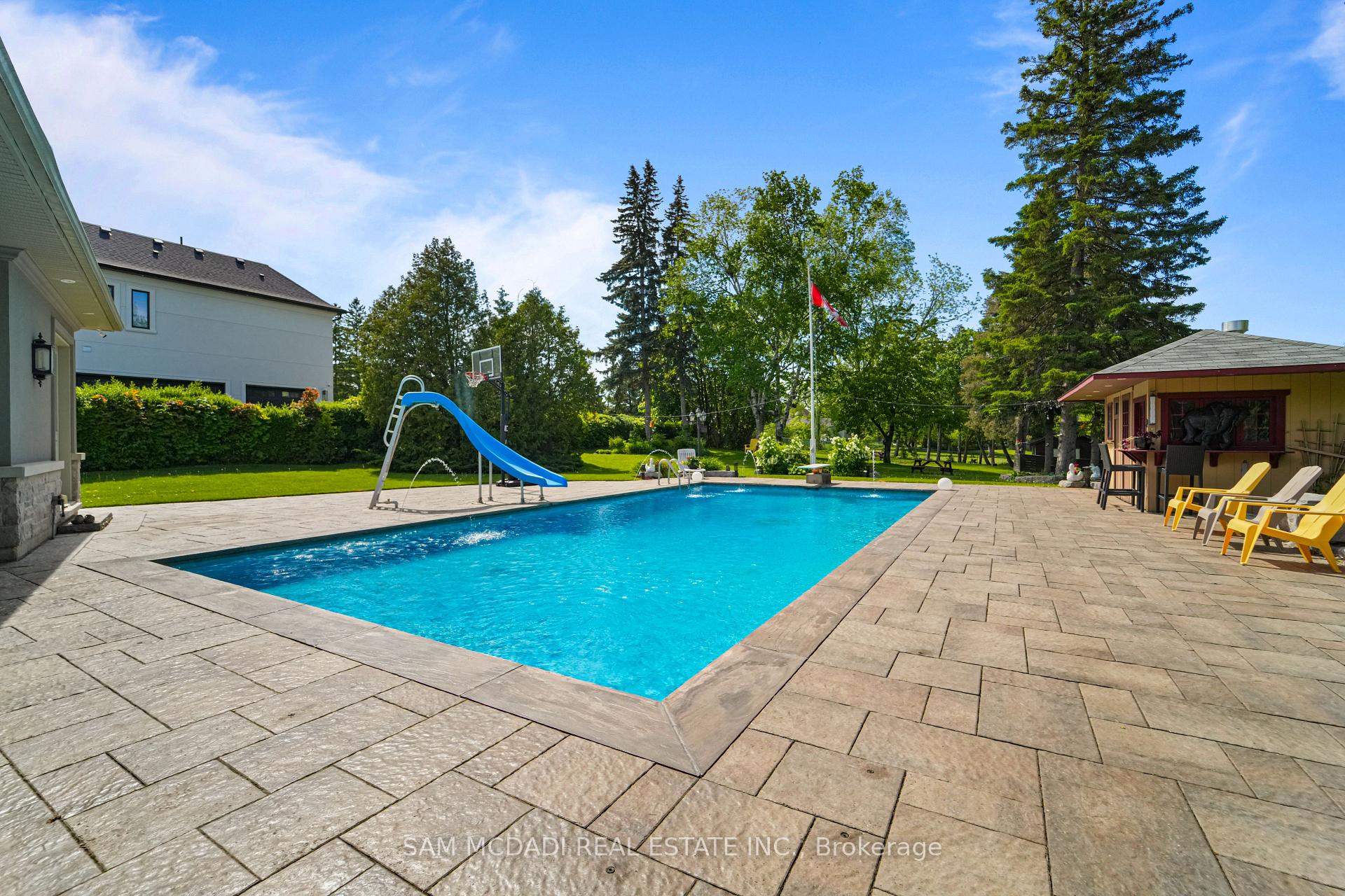 2411 Thorn Lodge Drive