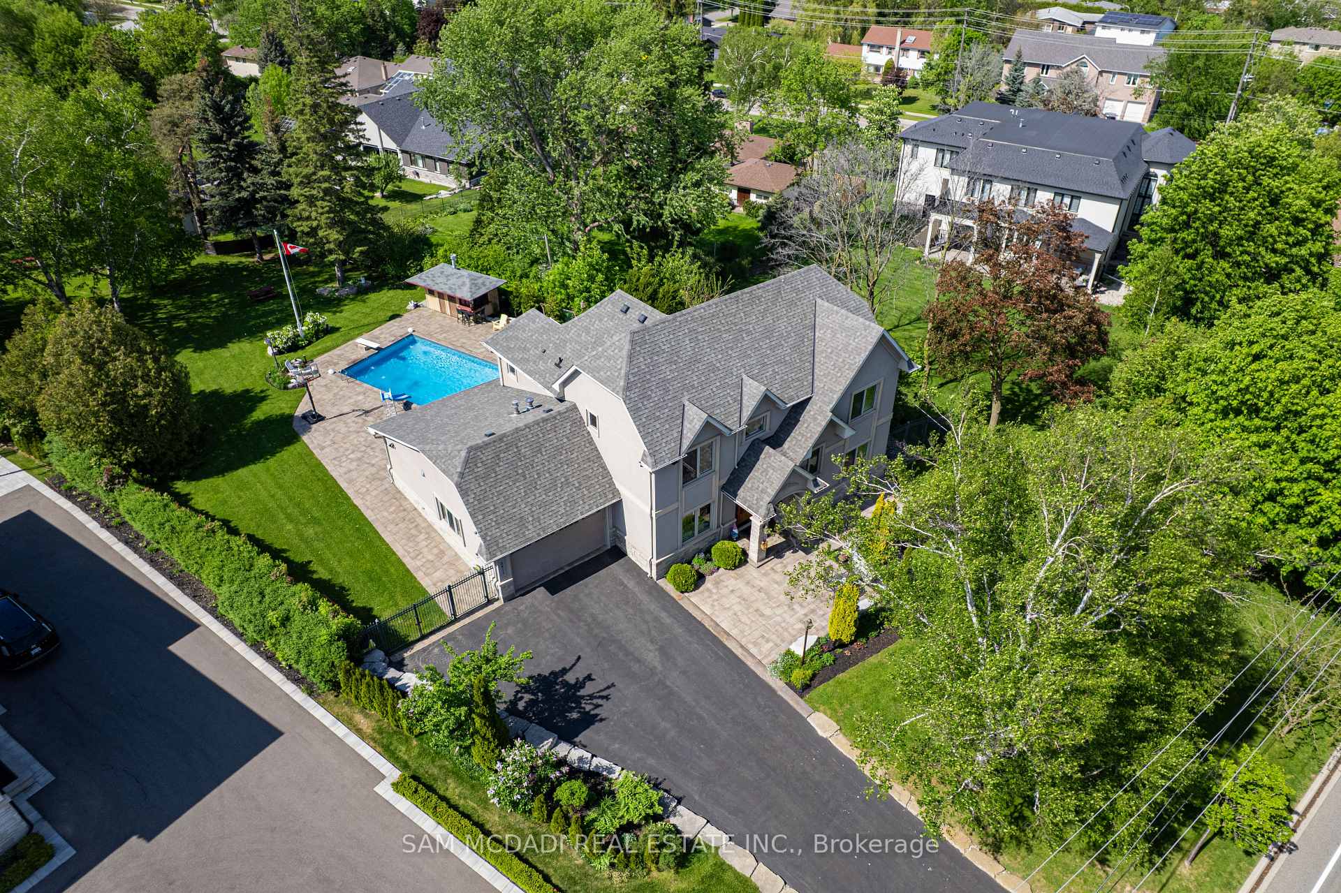 2411 Thorn Lodge Drive