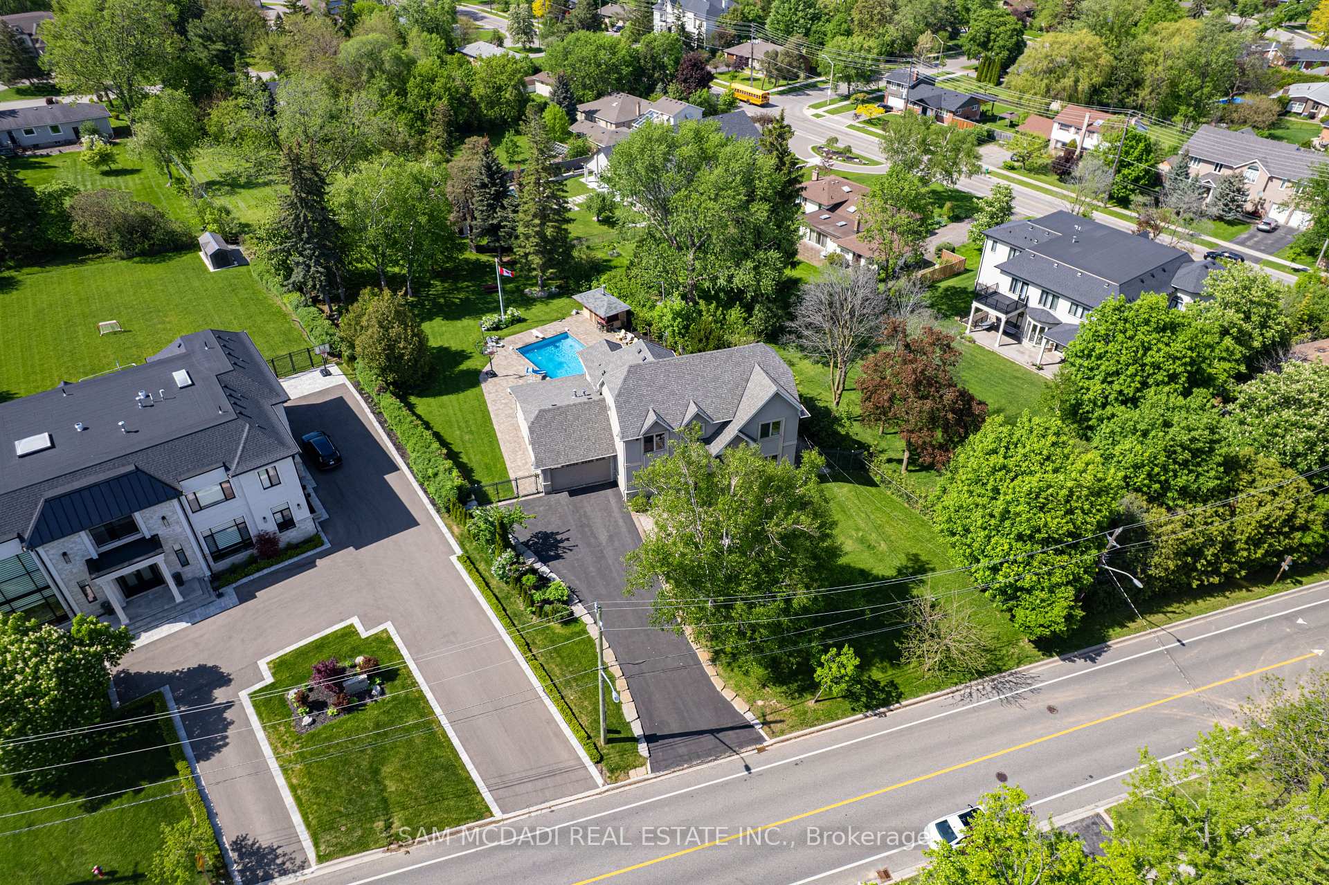2411 Thorn Lodge Drive