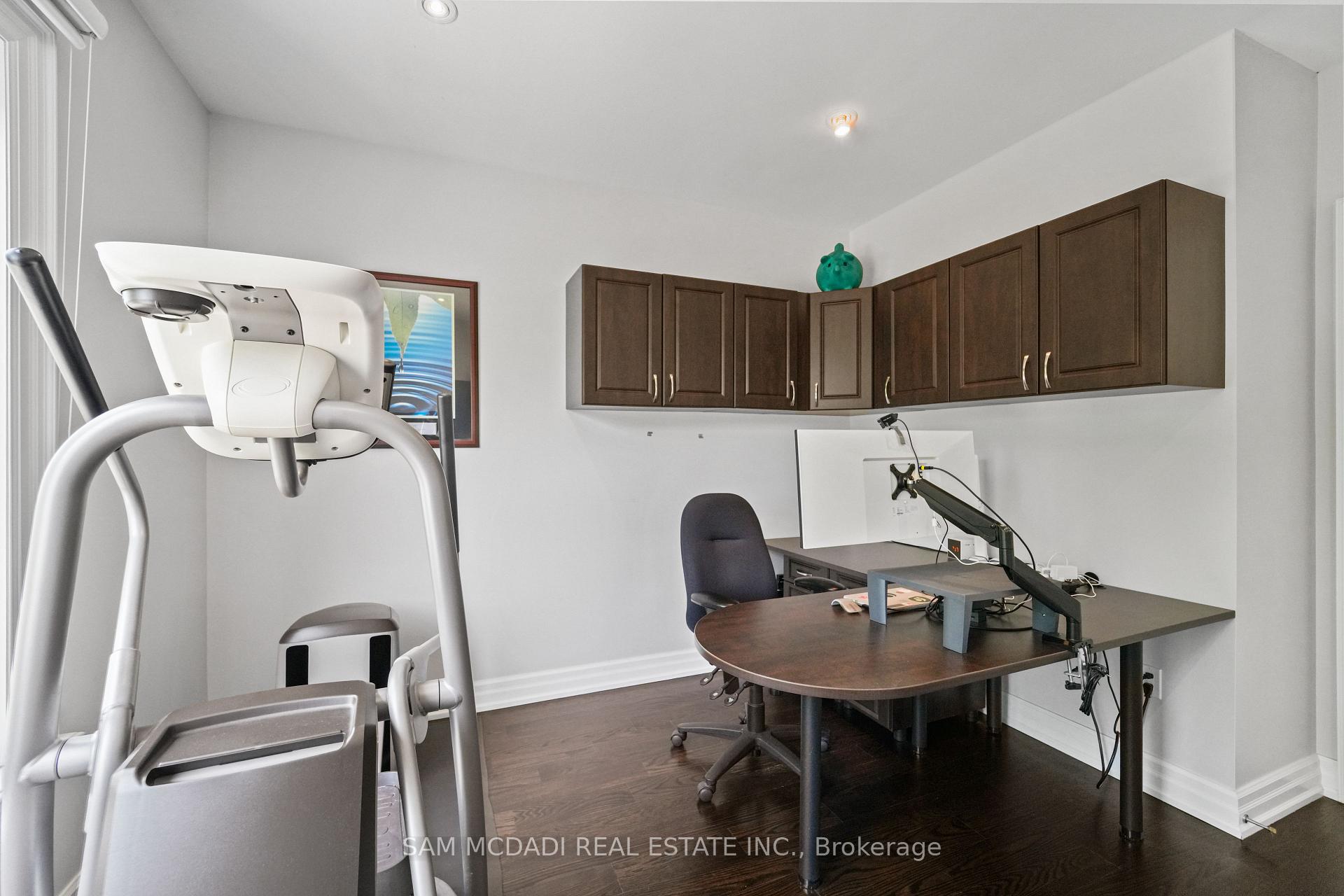 2411 Thorn Lodge Drive