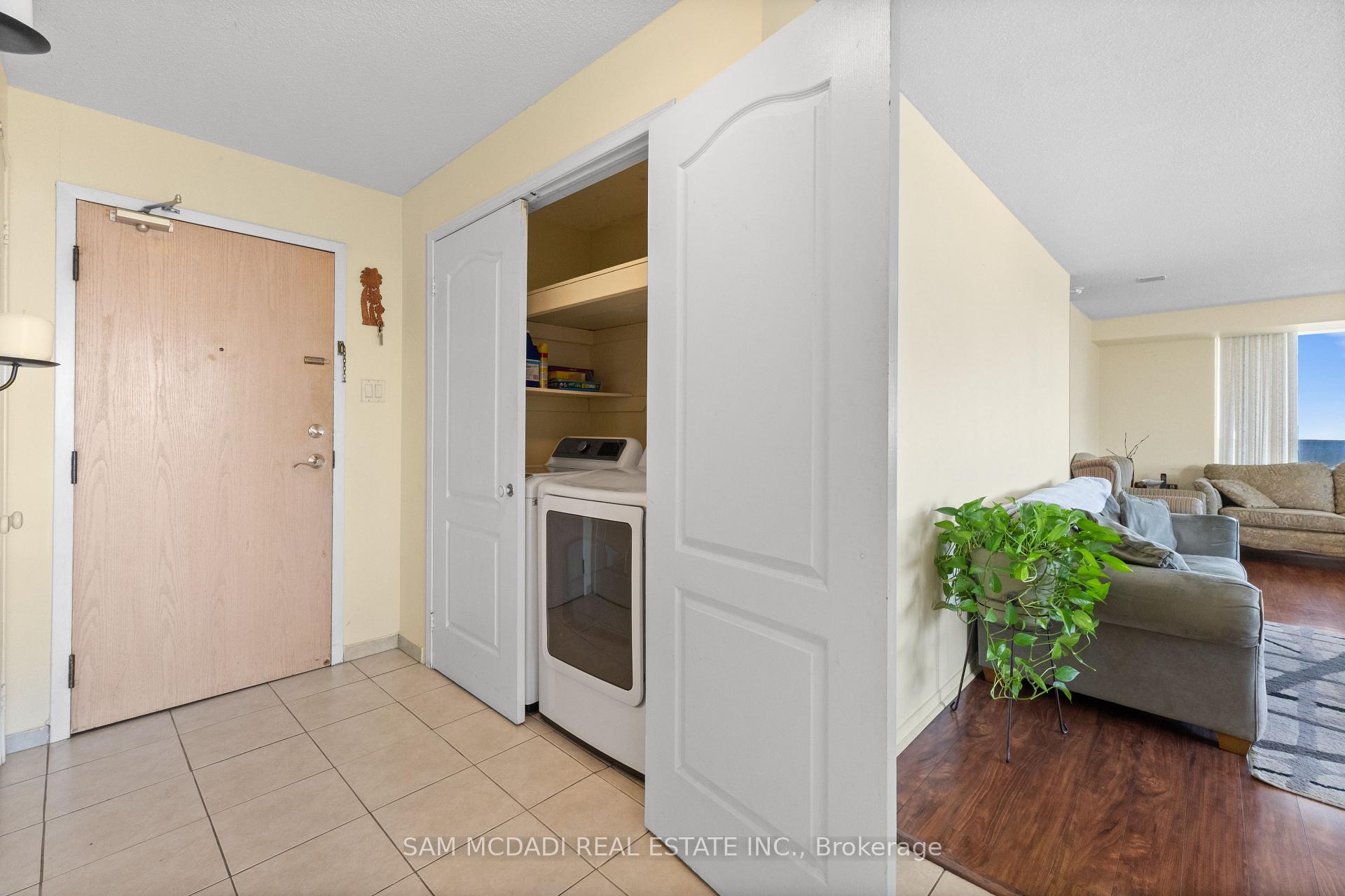 700 Constellation Drive 1109