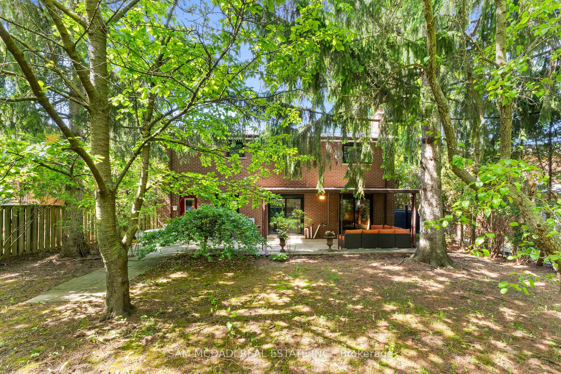 5 Canterbury Crescent