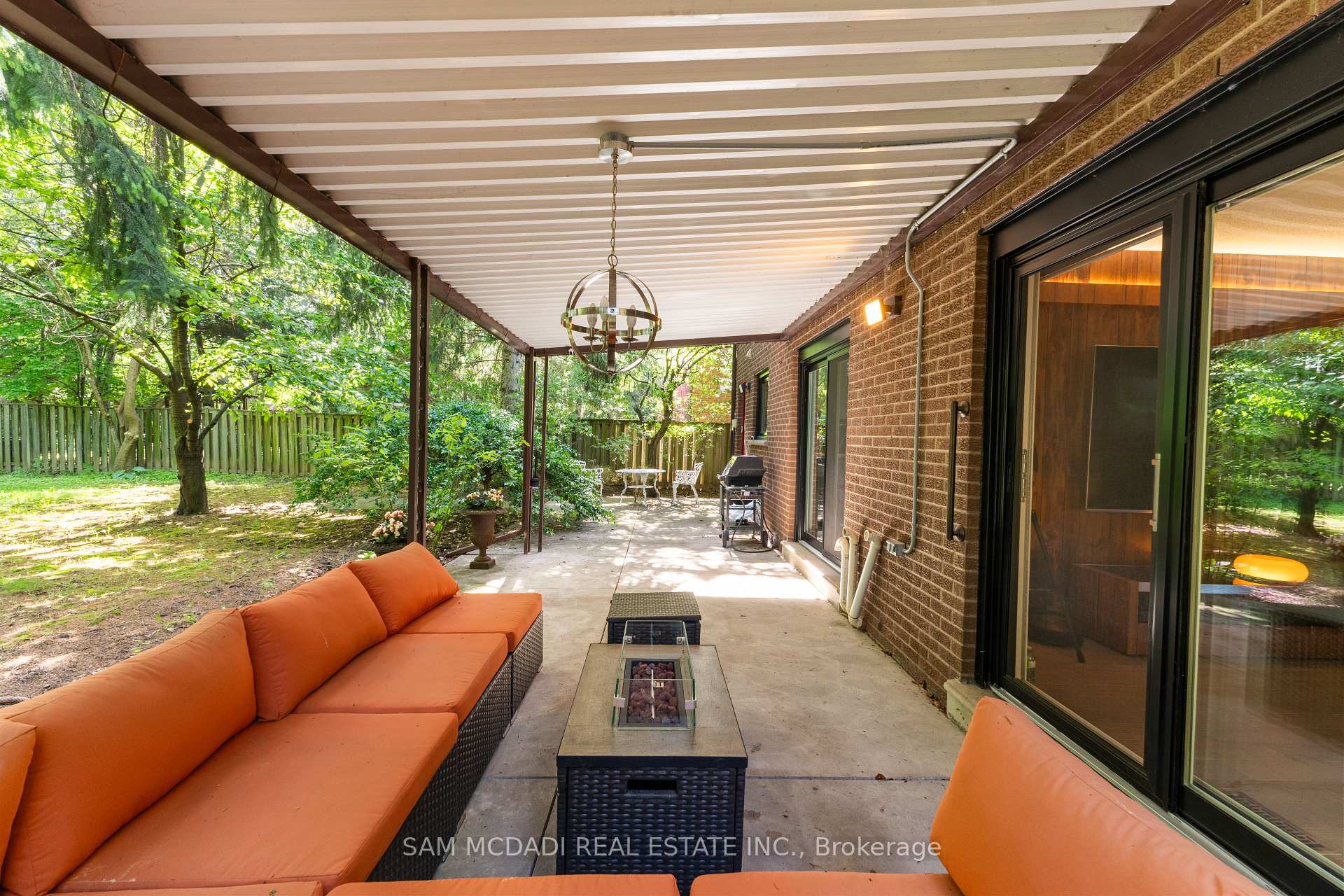 5 Canterbury Crescent