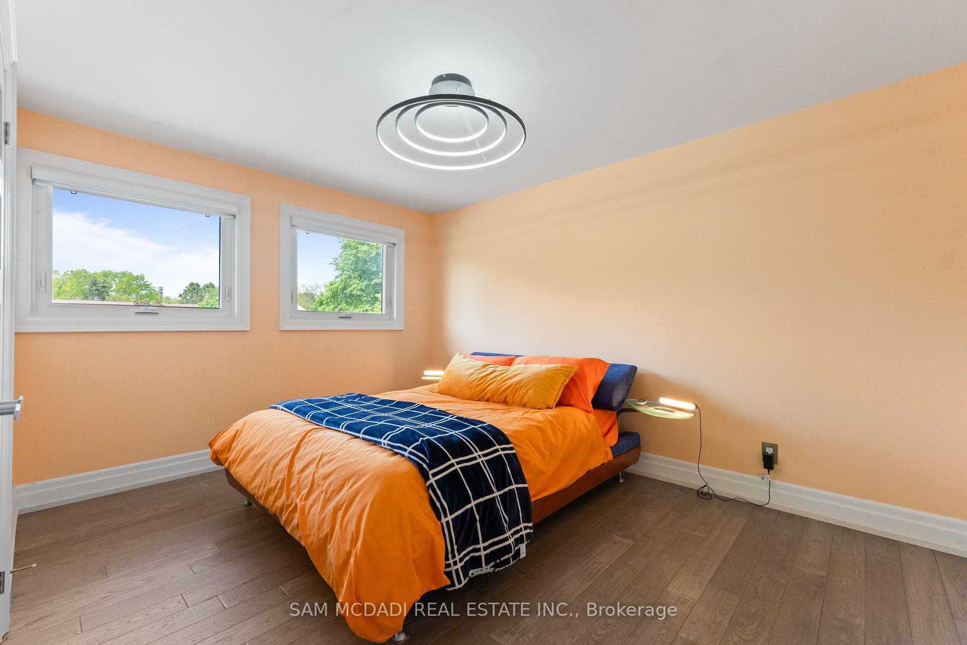 5 Canterbury Crescent