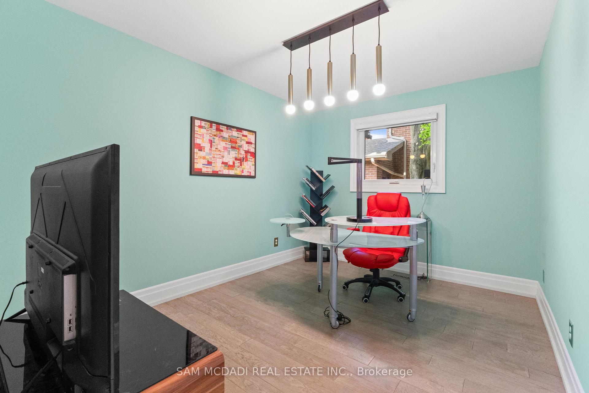 5 Canterbury Crescent