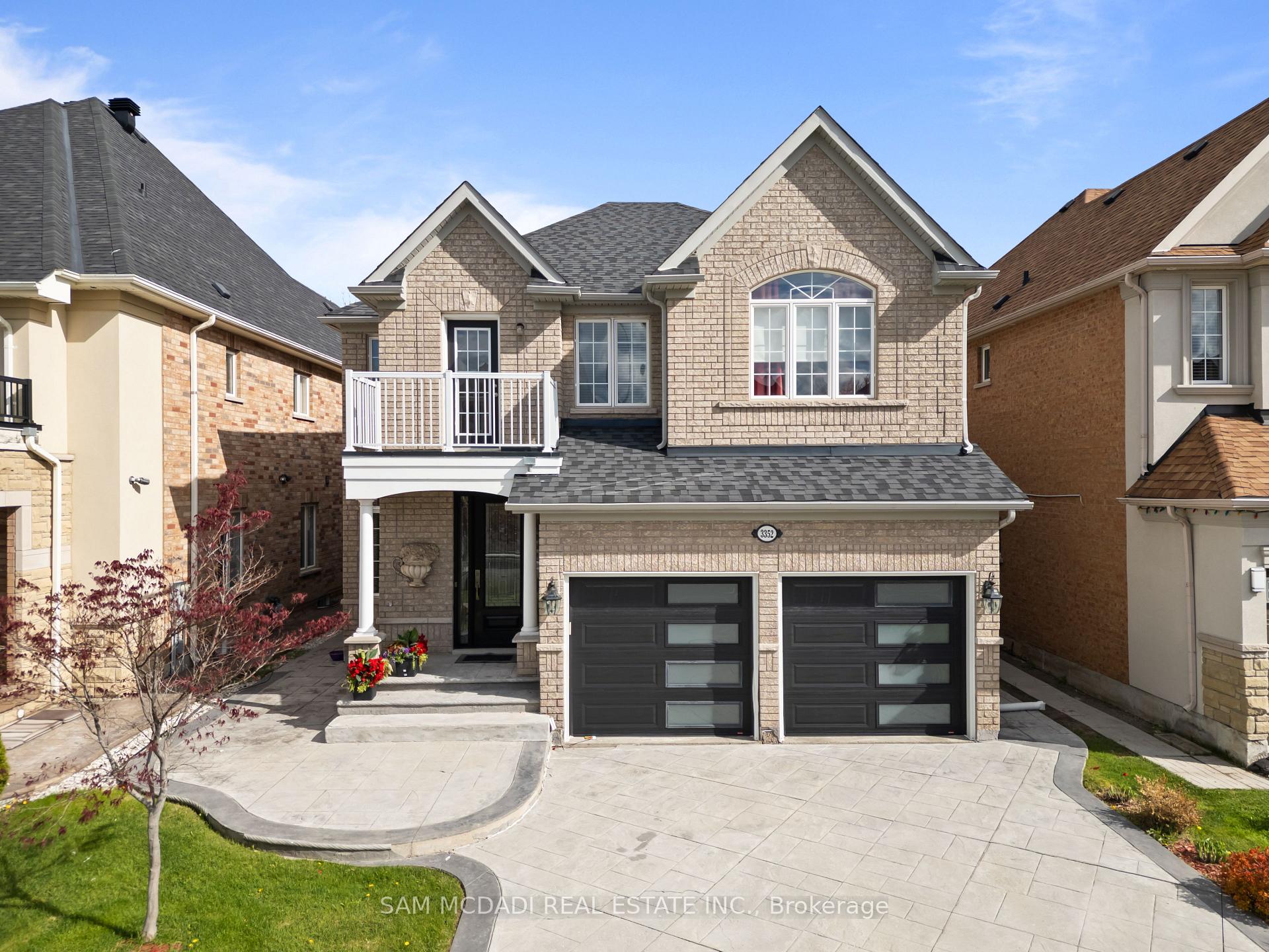 3352 Erin Centre Boulevard
