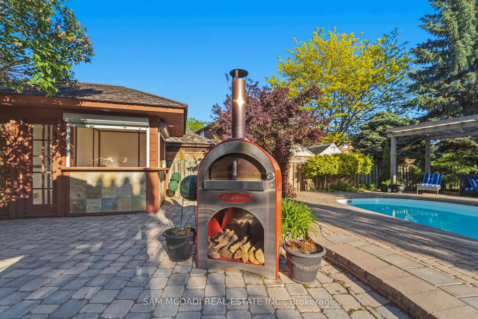 6311 Mulberry Crescent