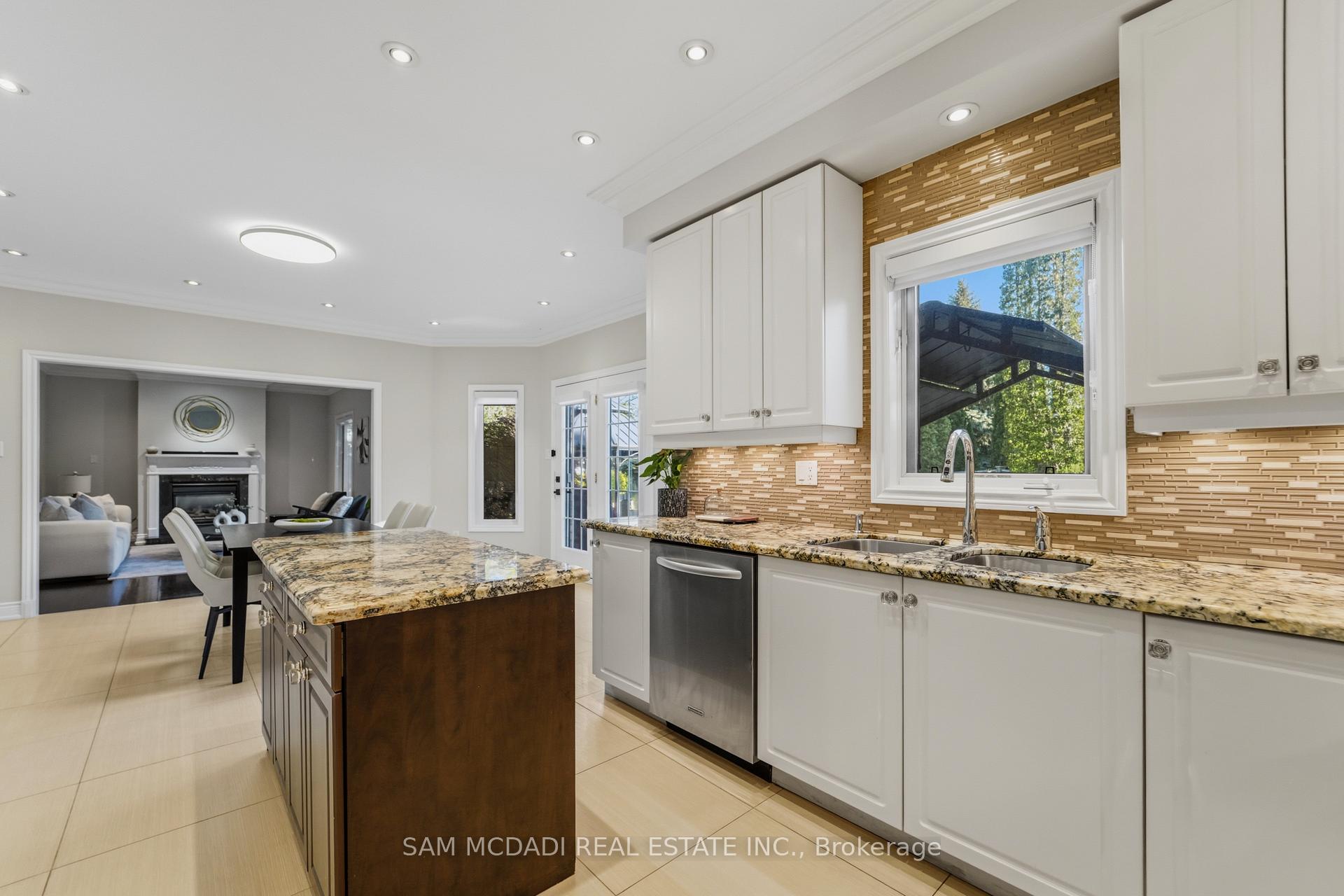 6311 Mulberry Crescent