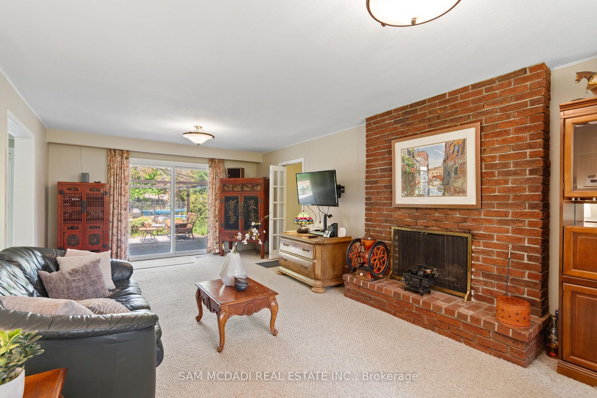 865 Meadow Wood Road