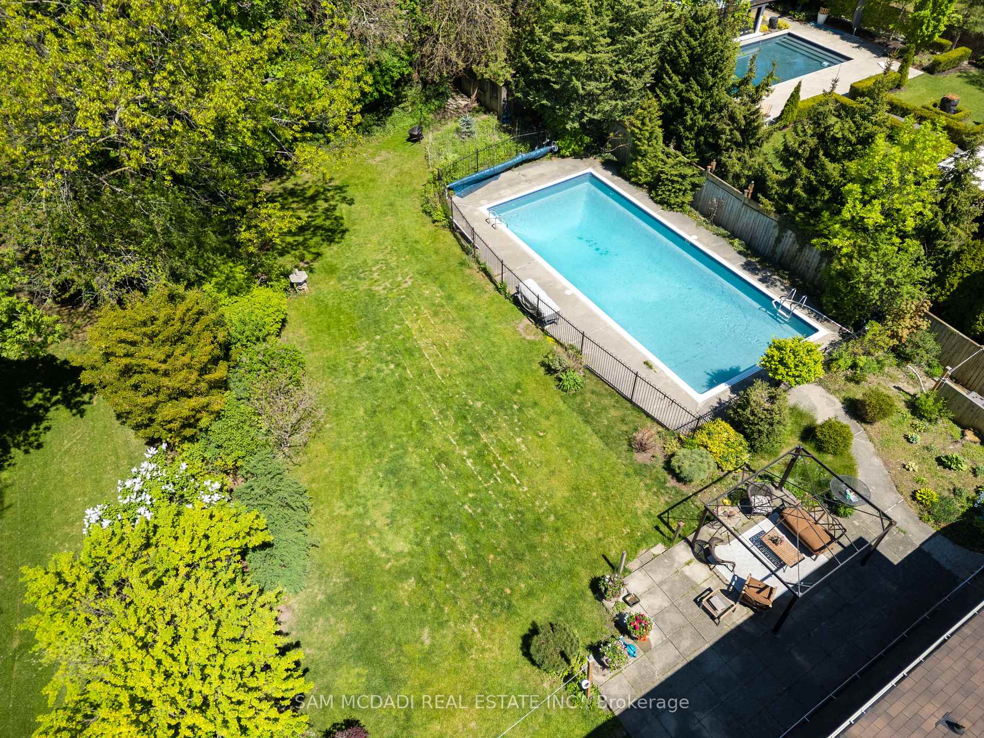 865 Meadow Wood Road