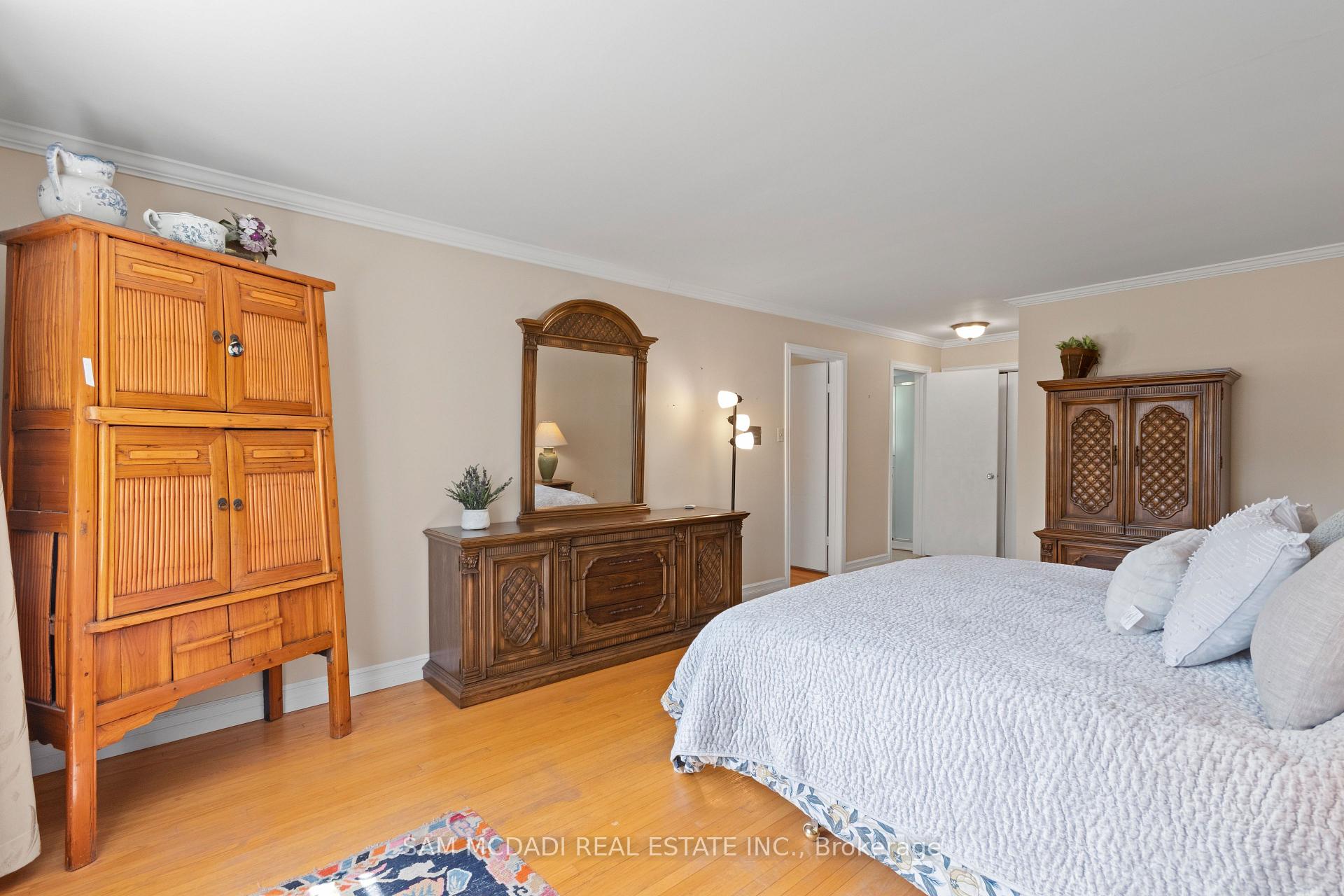 865 Meadow Wood Road
