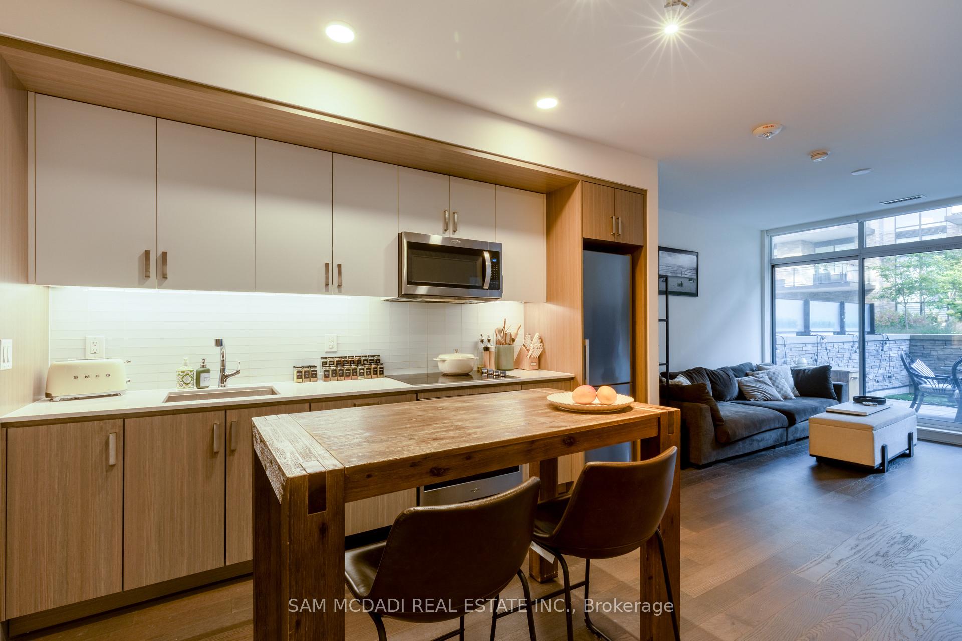 1575 Lakeshore Road W GR33