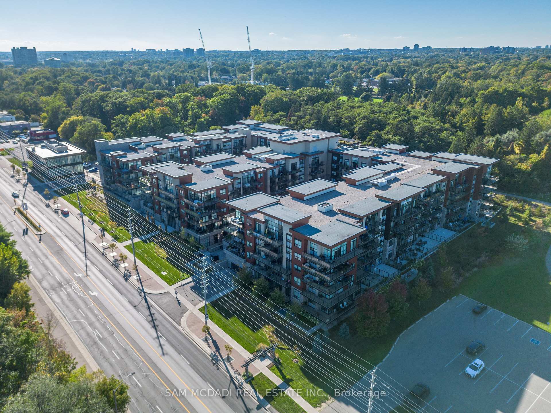 1575 Lakeshore Road W GR33