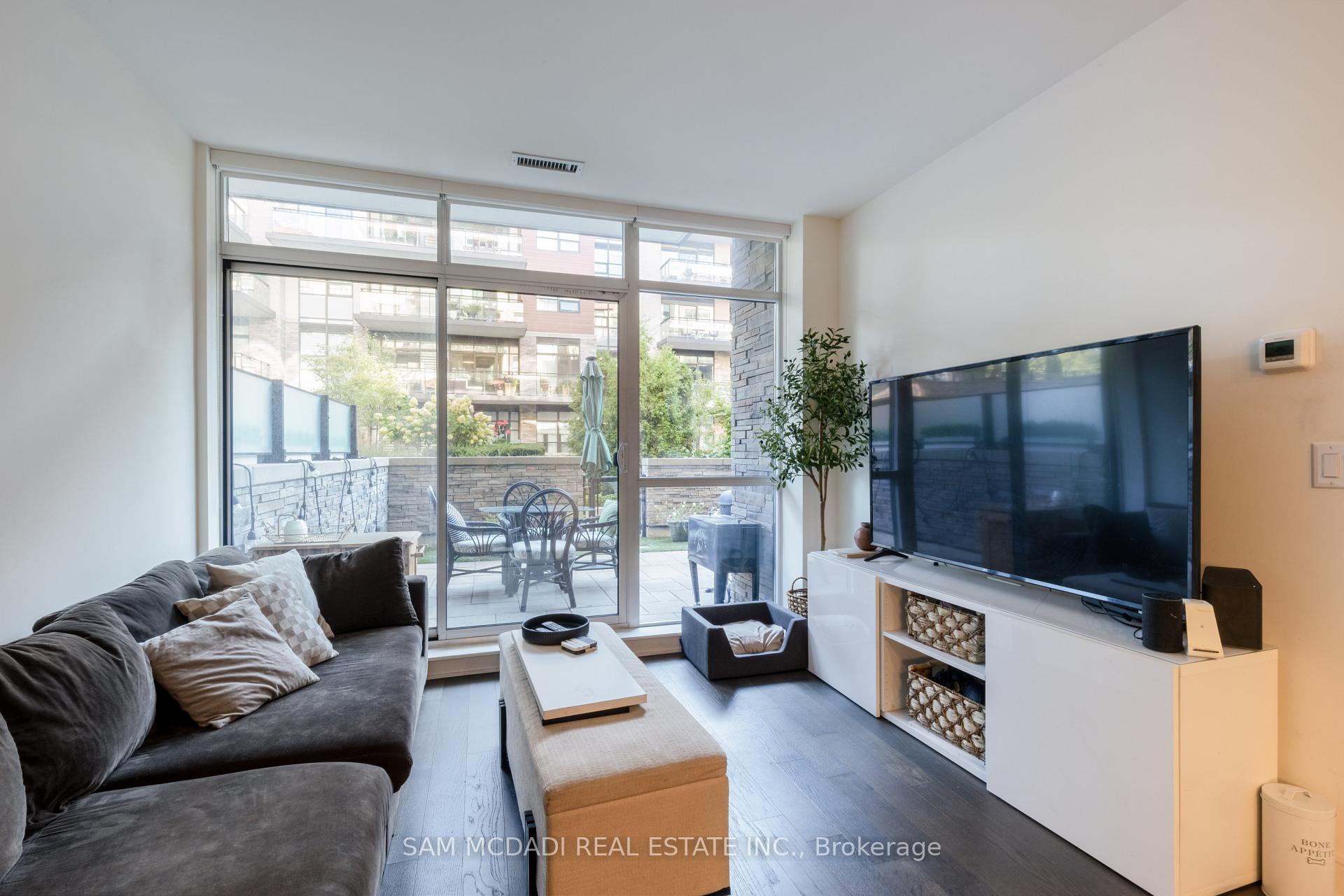 1575 Lakeshore Road W GR33