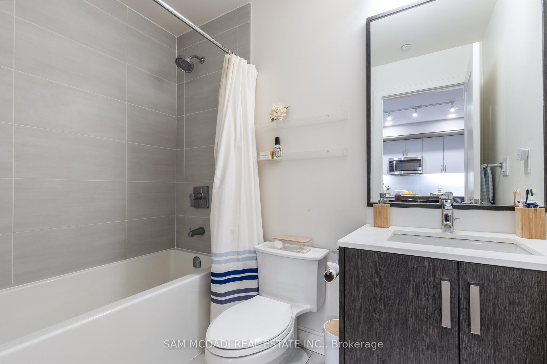 1575 Lakeshore Road W GR33