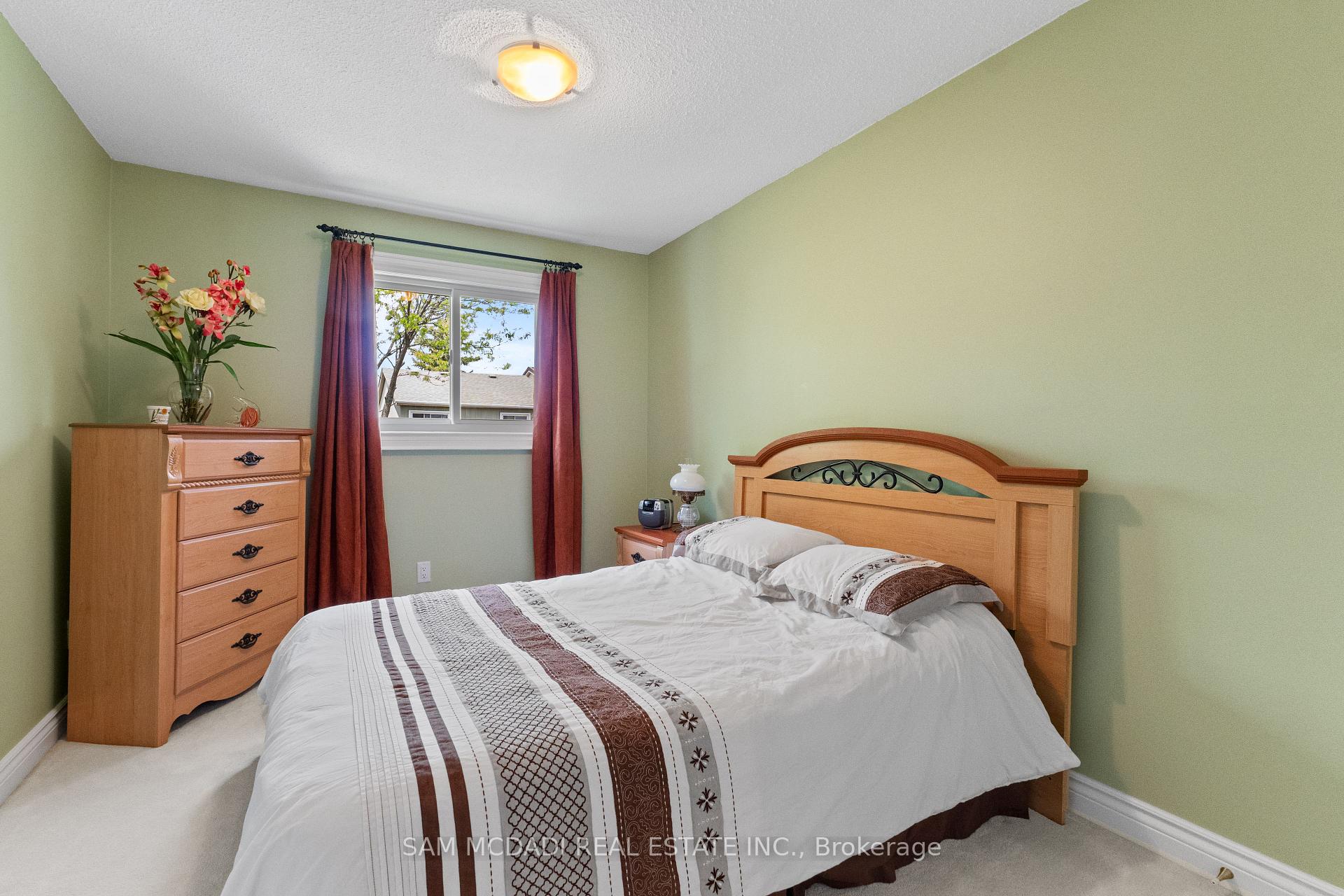 2707 Jerring Mews