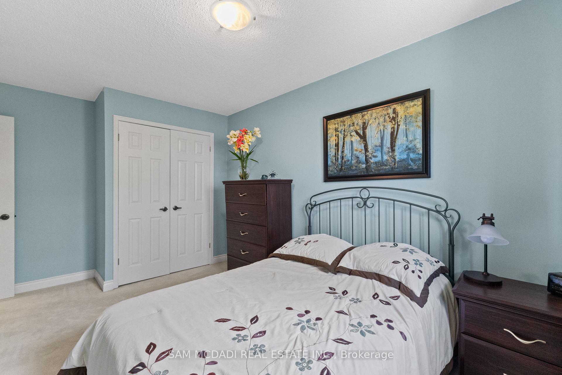2707 Jerring Mews
