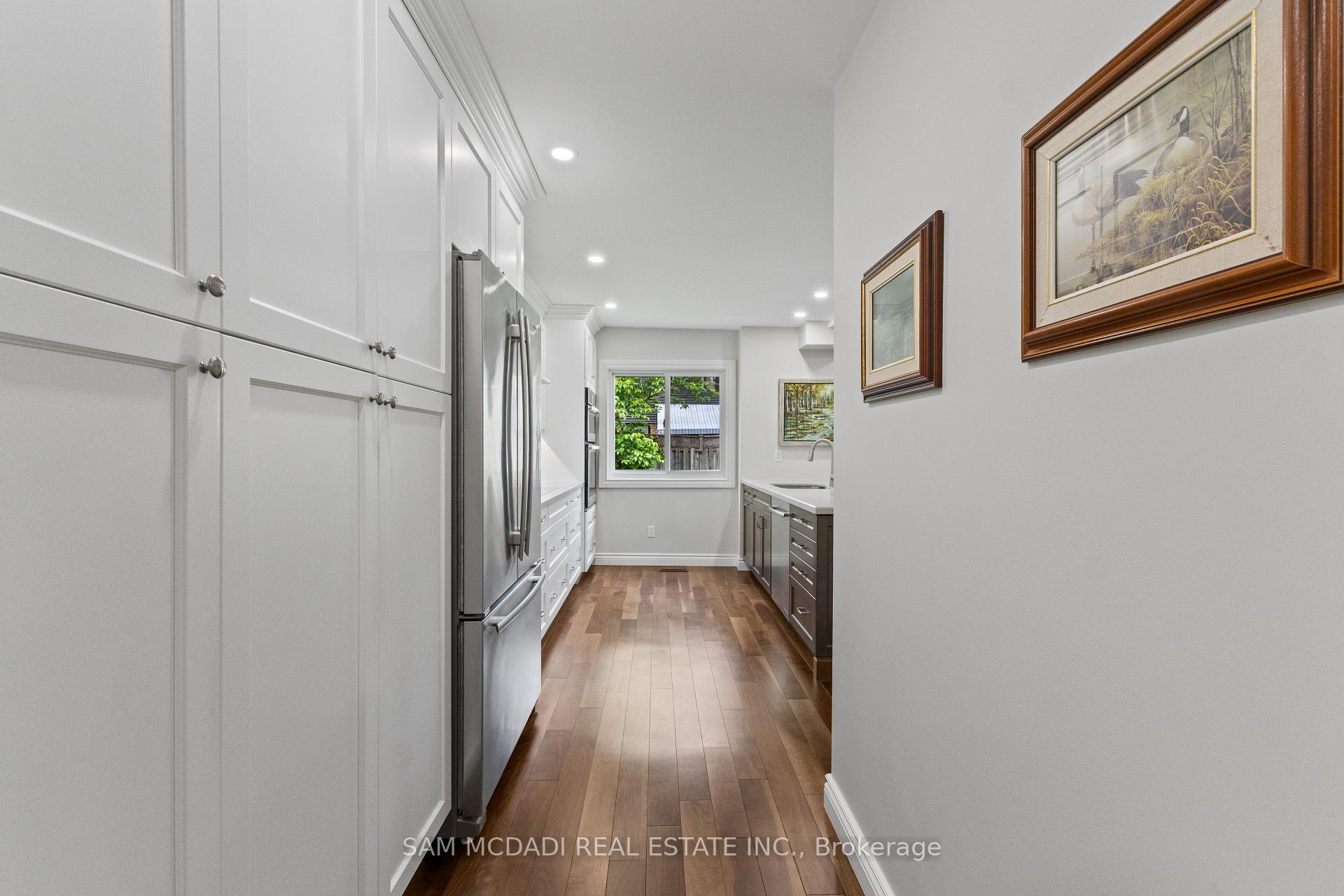 2707 Jerring Mews