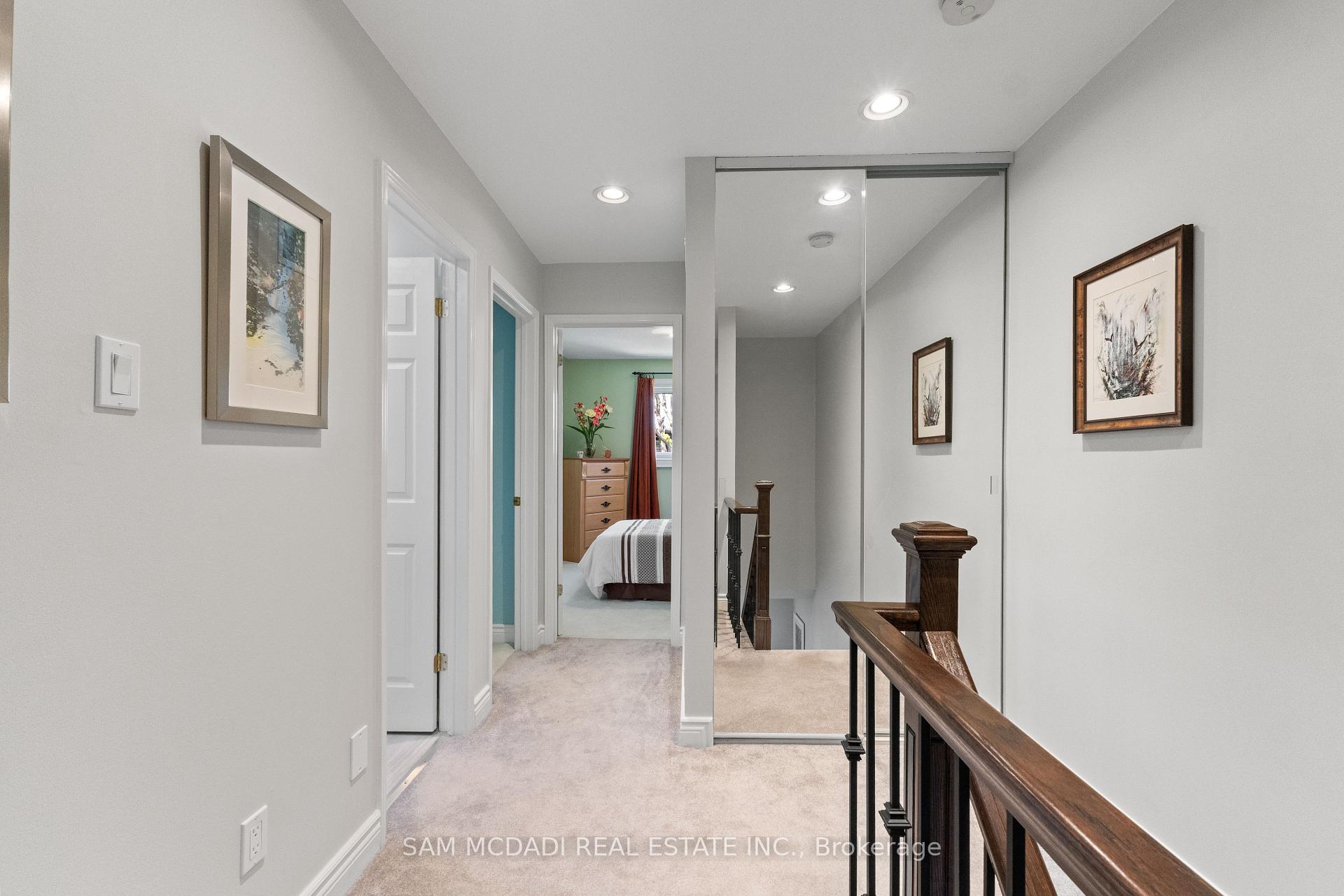 2707 Jerring Mews