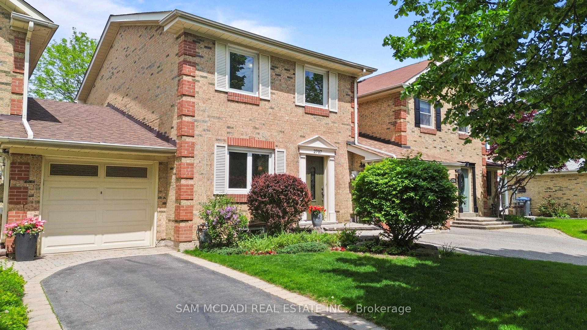 2707 Jerring Mews