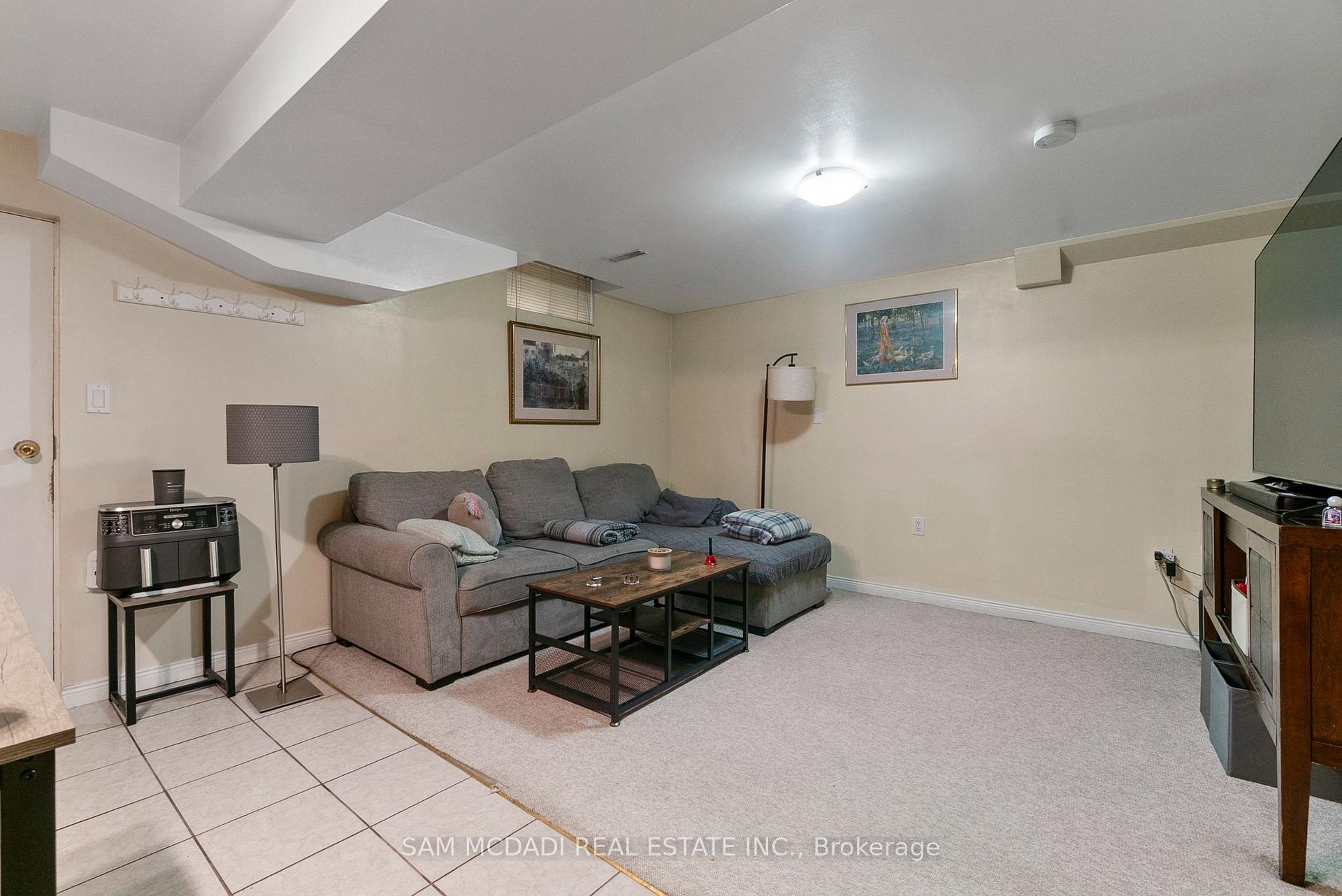4260 SHELBY Crescent