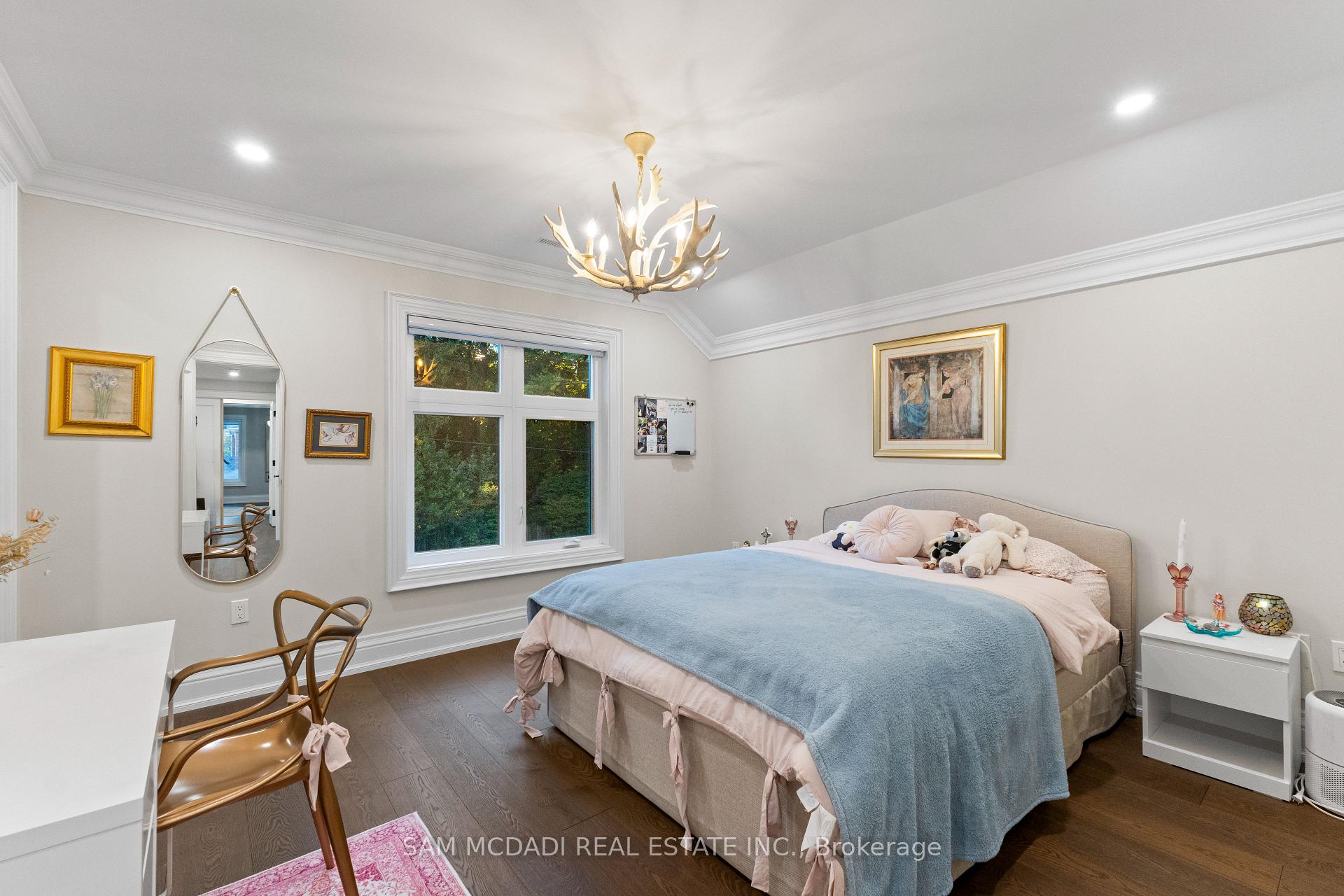 72 Oakes Drive