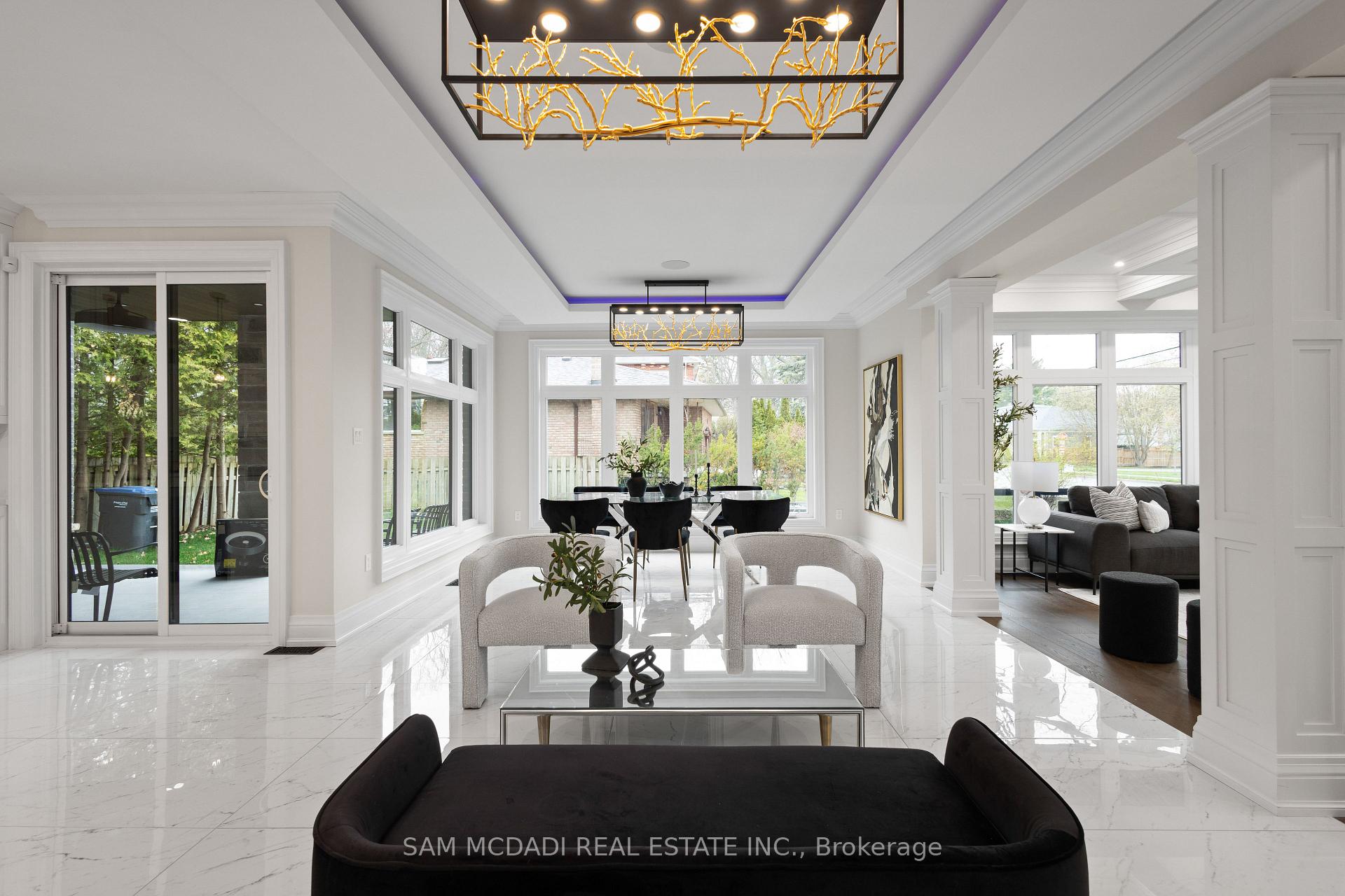 72 Oakes Drive