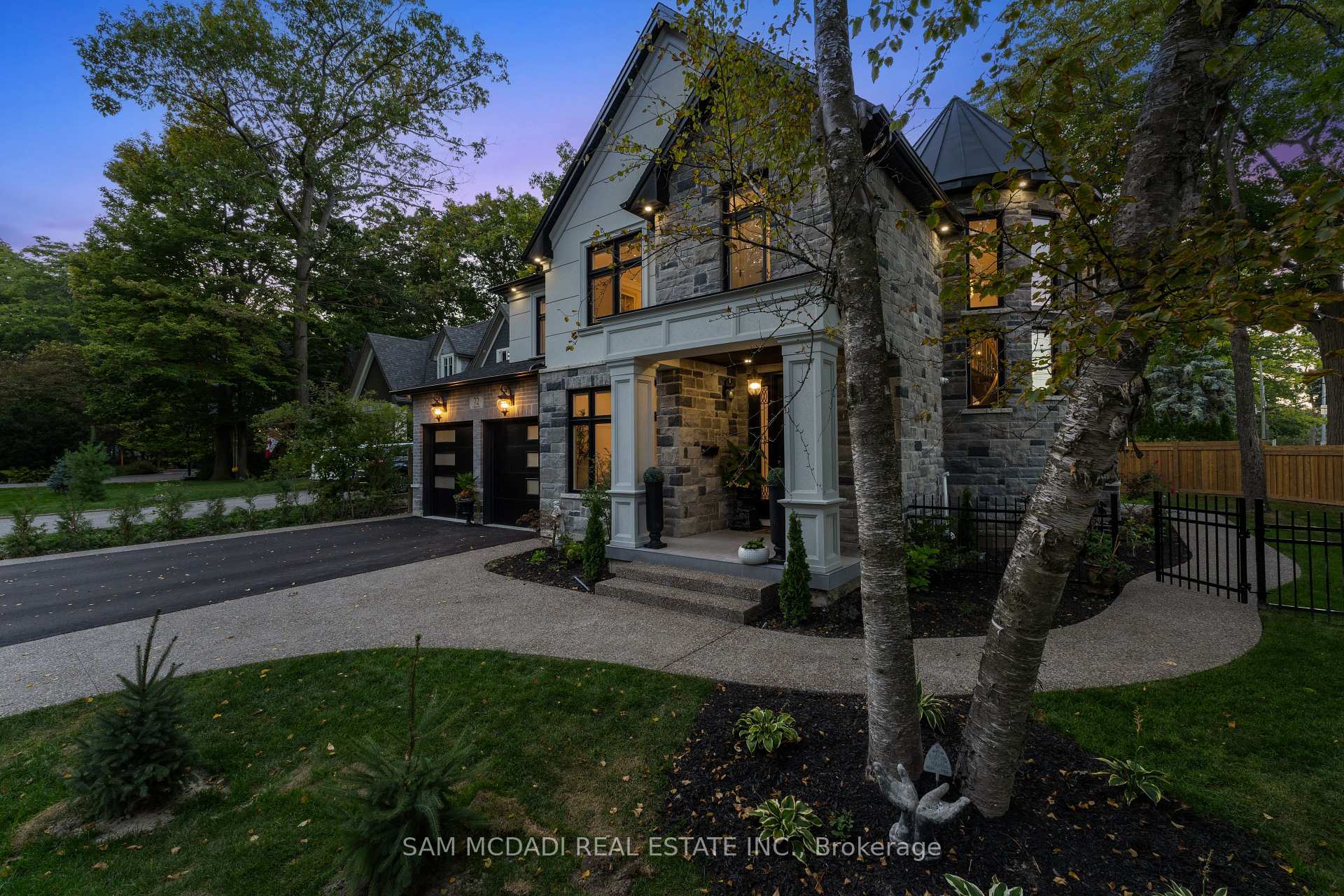 72 Oakes Drive