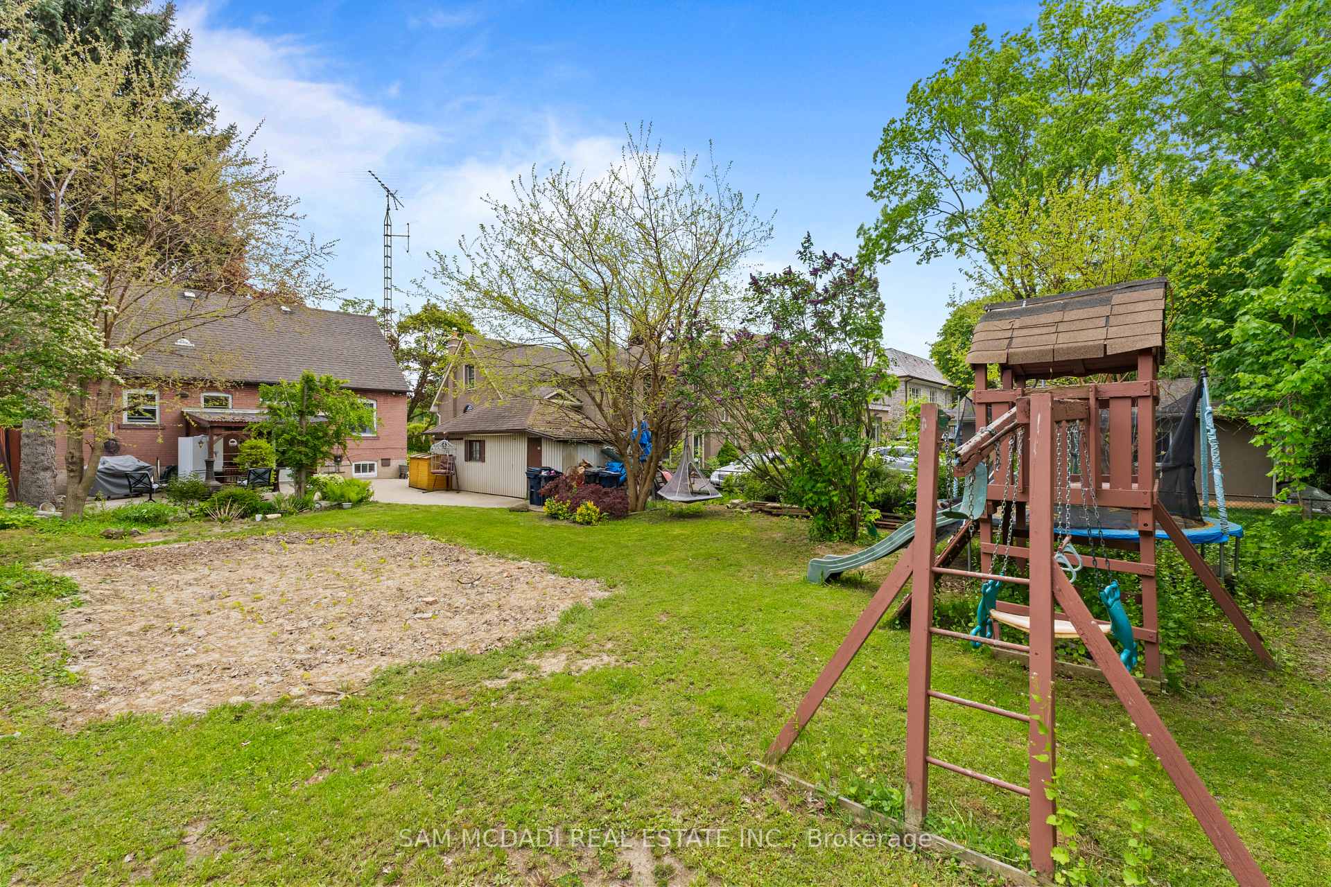 57 Westglen Crescent