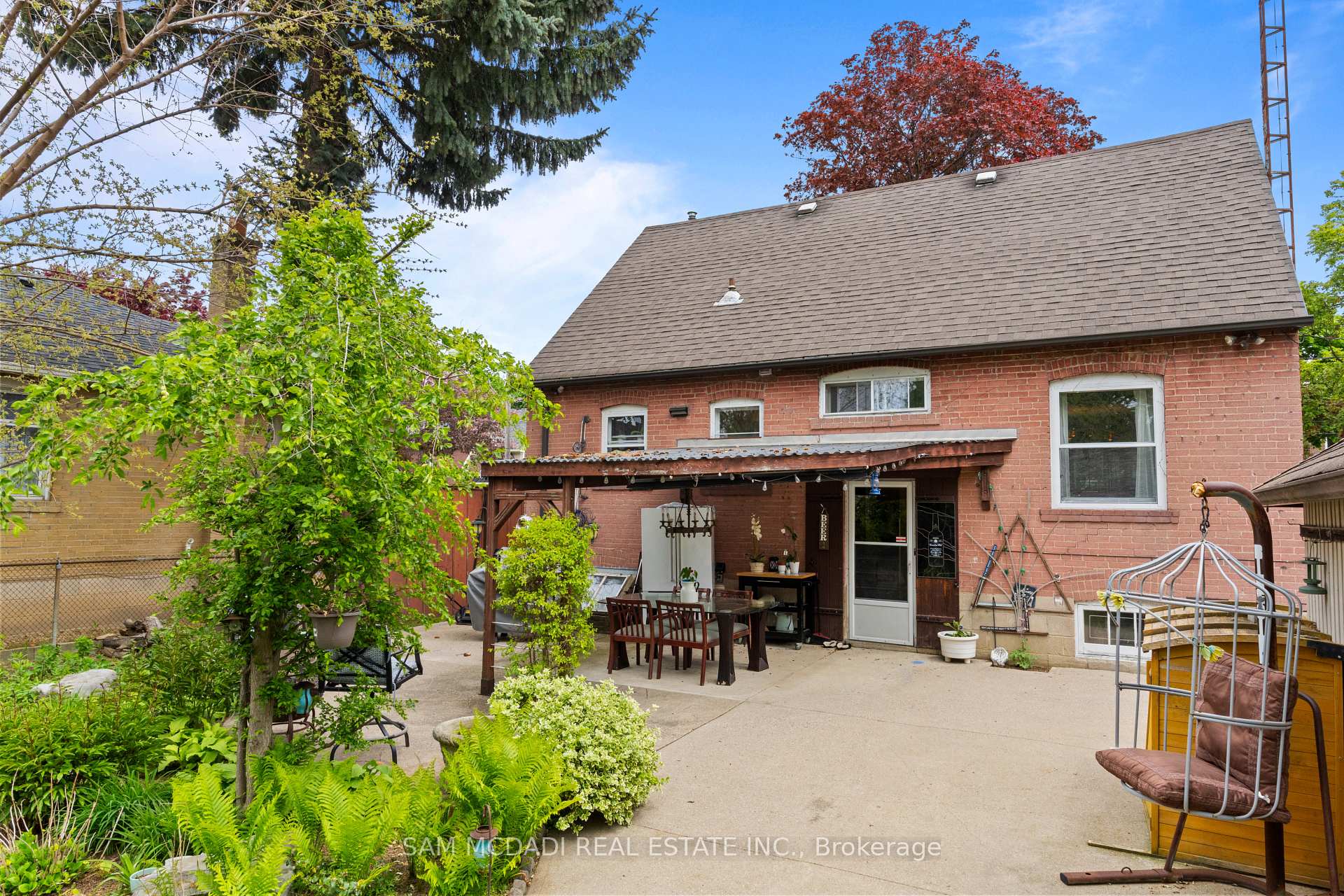 57 Westglen Crescent