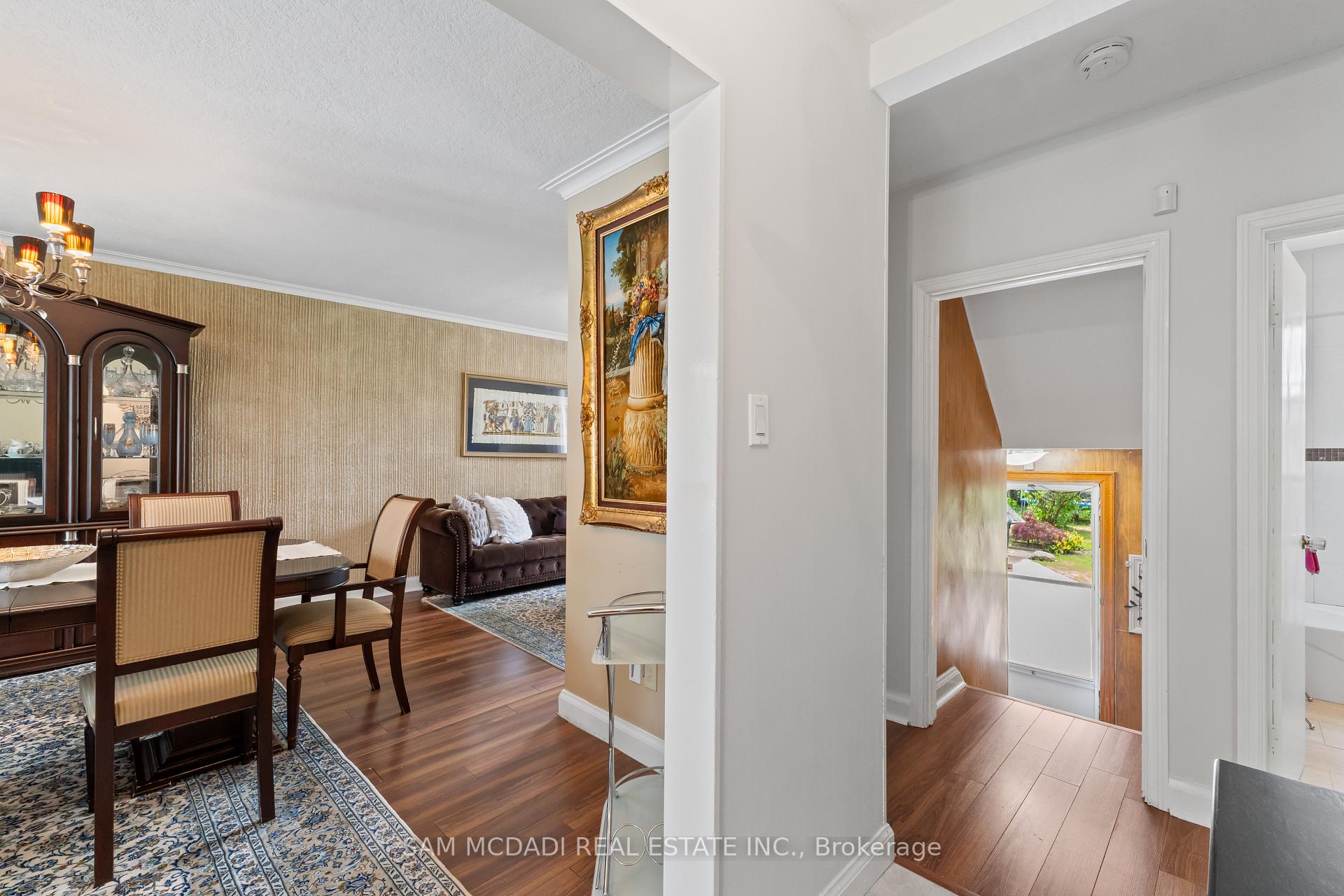 57 Westglen Crescent