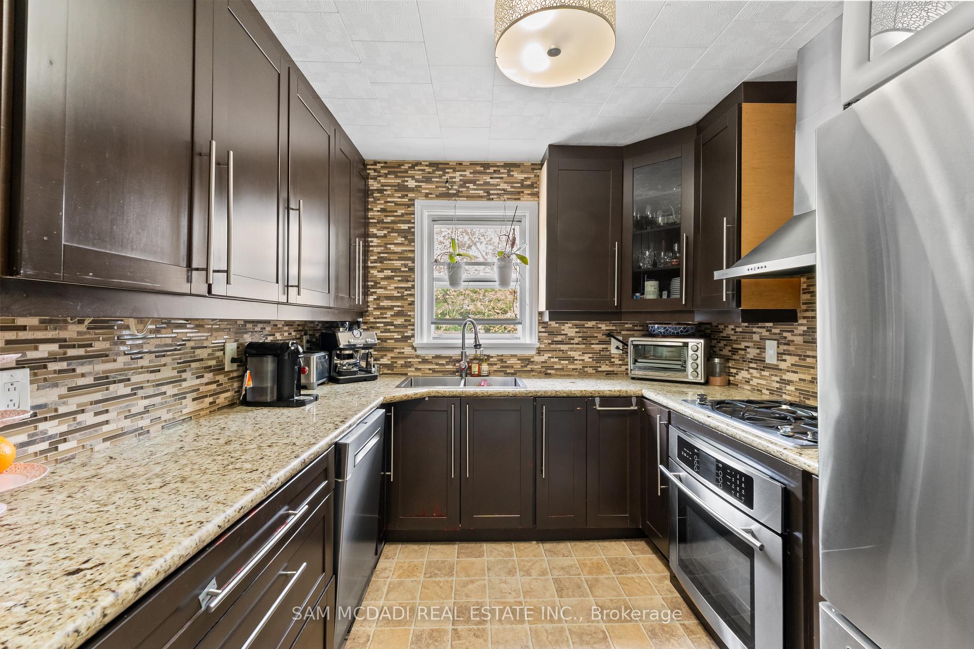 57 Westglen Crescent