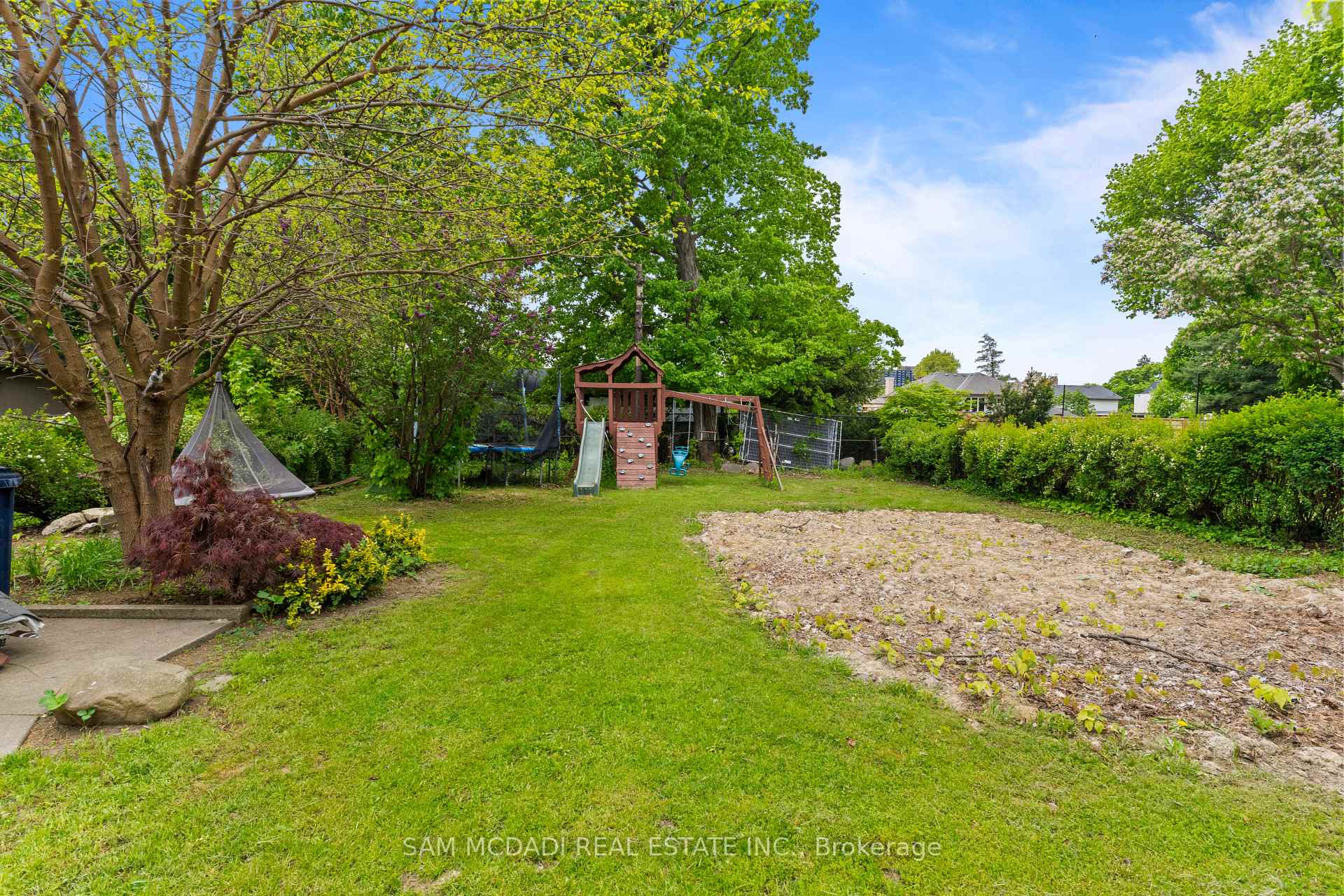 57 Westglen Crescent