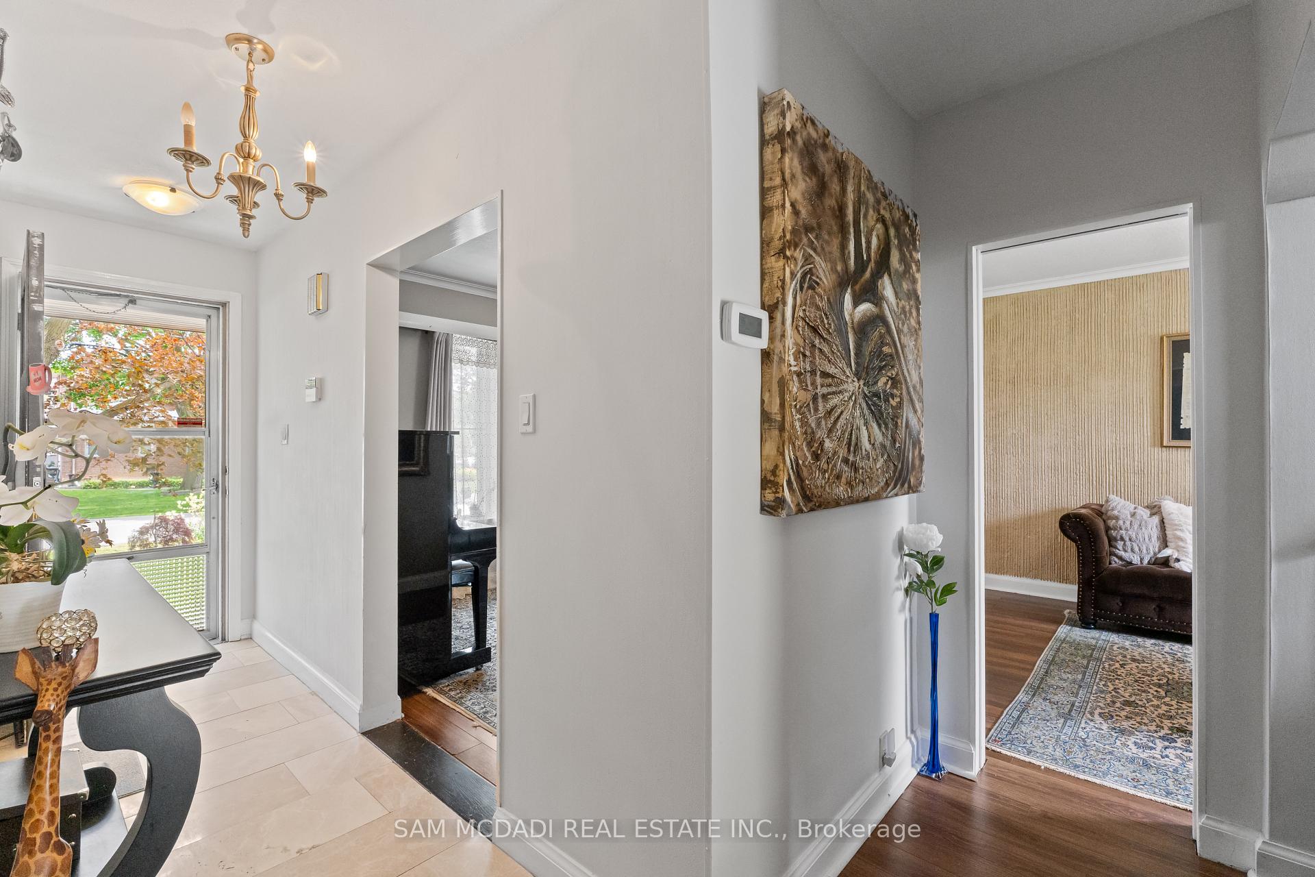 57 Westglen Crescent