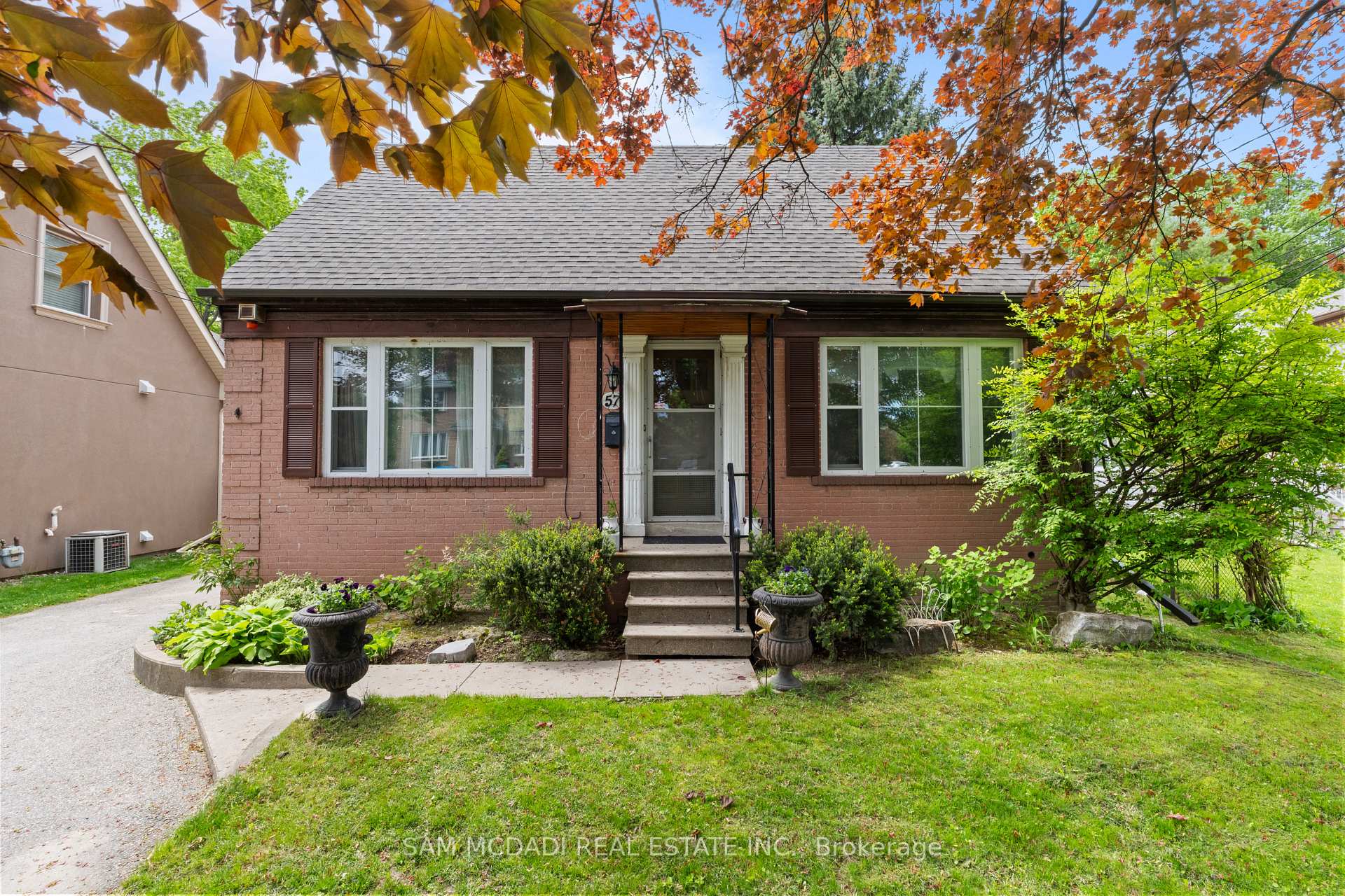 57 Westglen Crescent