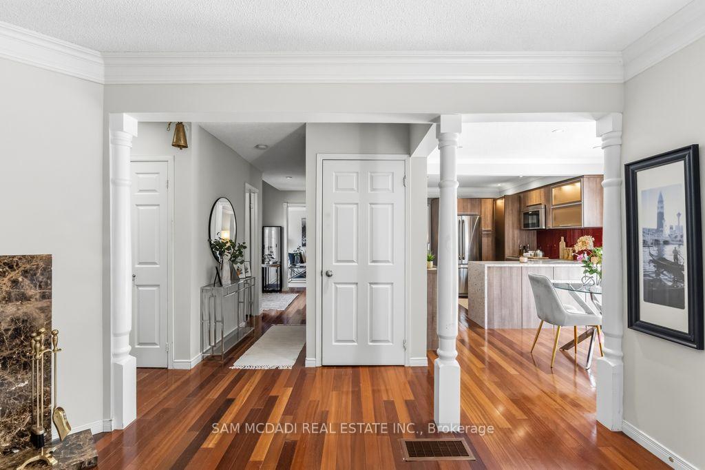 6643 Mockingbird Lane
