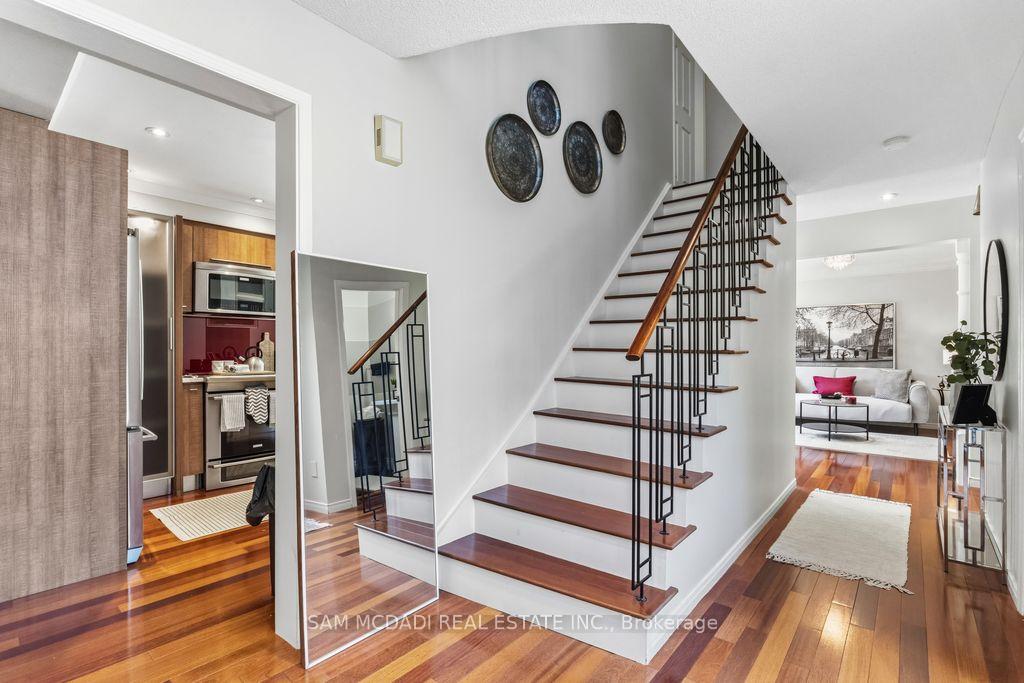 6643 Mockingbird Lane